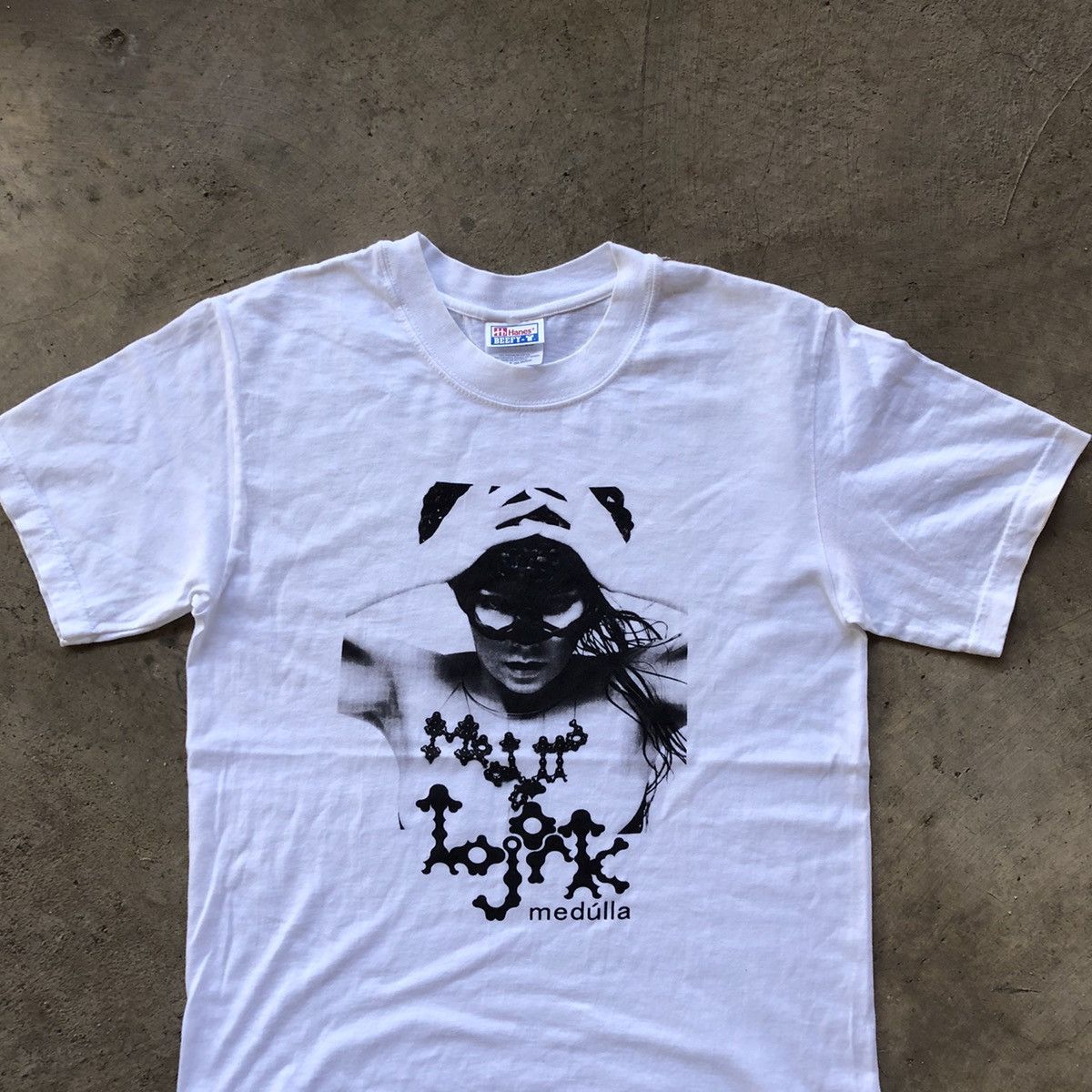 Band Tees BJORK Medulla Promo Album Shoegaze Band T-Shirt Size US S / EU 44-46 / 1 - 4 Thumbnail