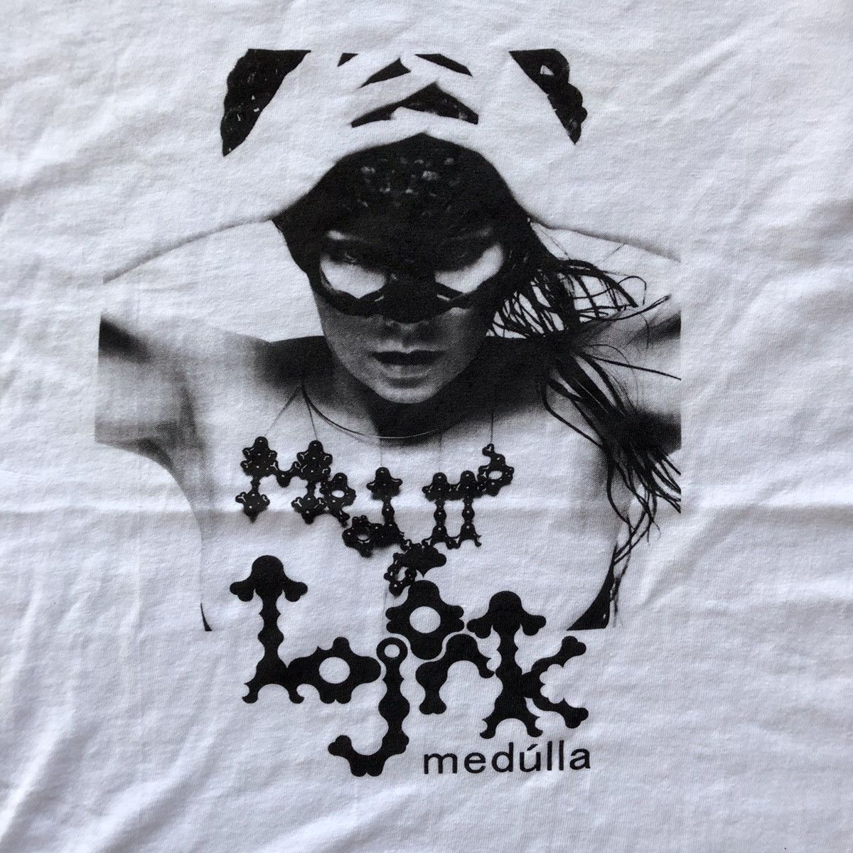 Band Tees BJORK Medulla Promo Album Shoegaze Band T-Shirt Size US S / EU 44-46 / 1 - 6 Thumbnail