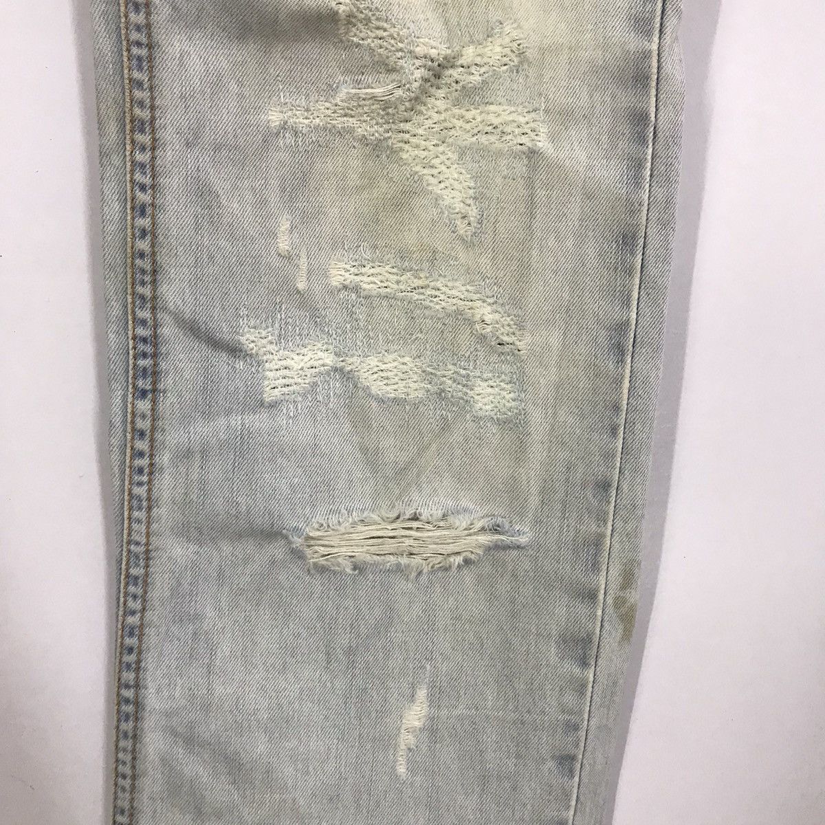 Dolce & Gabbana × Seditionaries D&G Dolce & Gabbana Ripped Distressed light wash pants Size US 32 / EU 48 - 6 Thumbnail