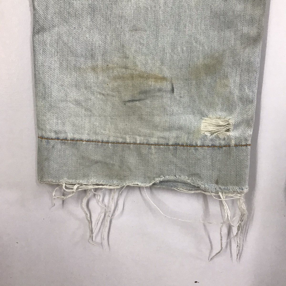 Dolce & Gabbana × Seditionaries D&G Dolce & Gabbana Ripped Distressed light wash pants Size US 32 / EU 48 - 16 Thumbnail
