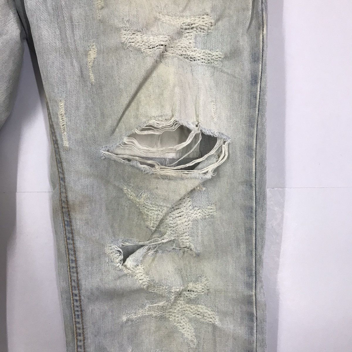 Dolce & Gabbana × Seditionaries D&G Dolce & Gabbana Ripped Distressed light wash pants Size US 32 / EU 48 - 3 Thumbnail