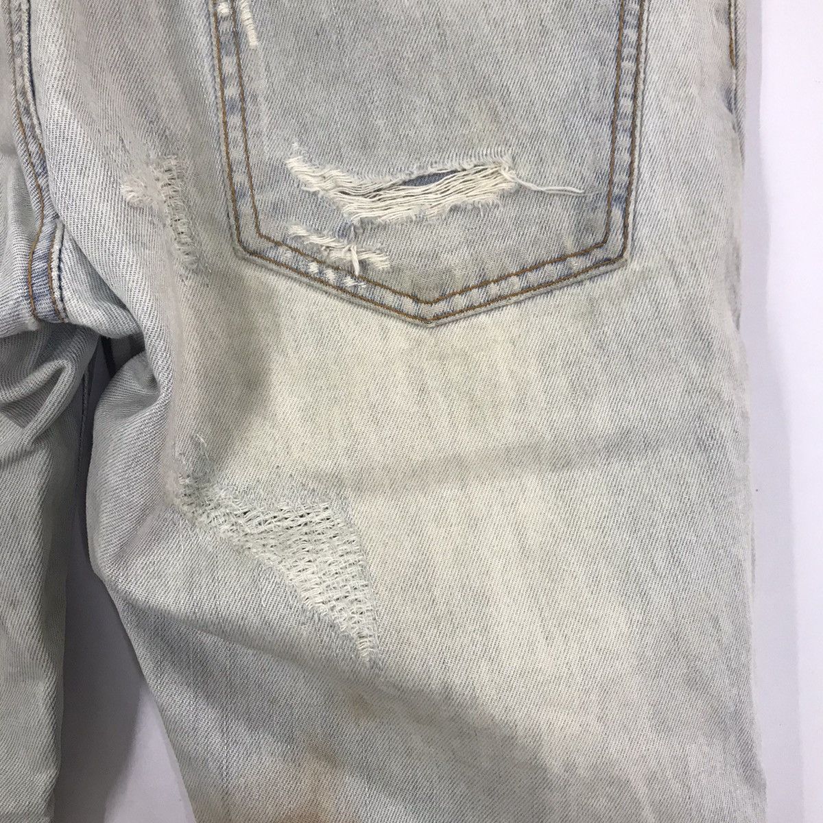 Dolce & Gabbana × Seditionaries D&G Dolce & Gabbana Ripped Distressed light wash pants Size US 32 / EU 48 - 12 Thumbnail