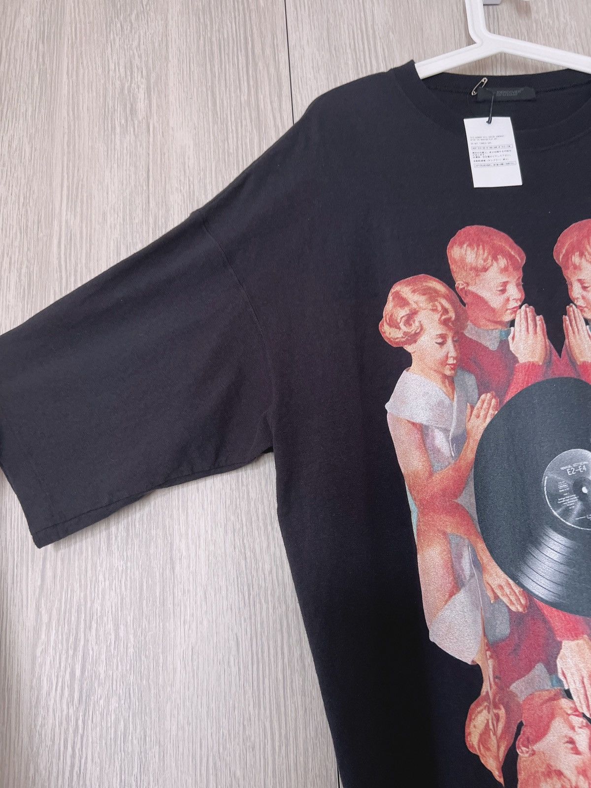 Undercover Undercover iconic big T Size US M / EU 48-50 / 2 - 5 Thumbnail