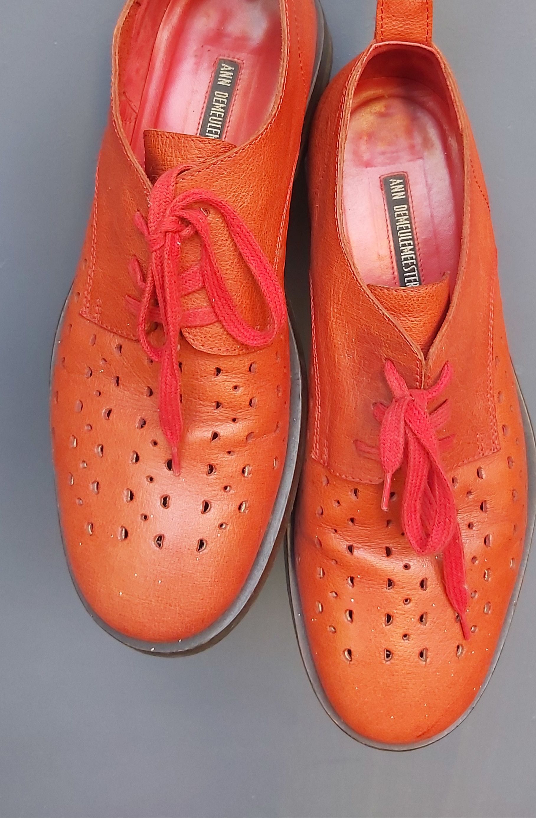 Ann Demeulemeester Ann Demeulemeester Red Leather Peek-a-boo Derby Size US 8 / EU 41 - 9 Thumbnail