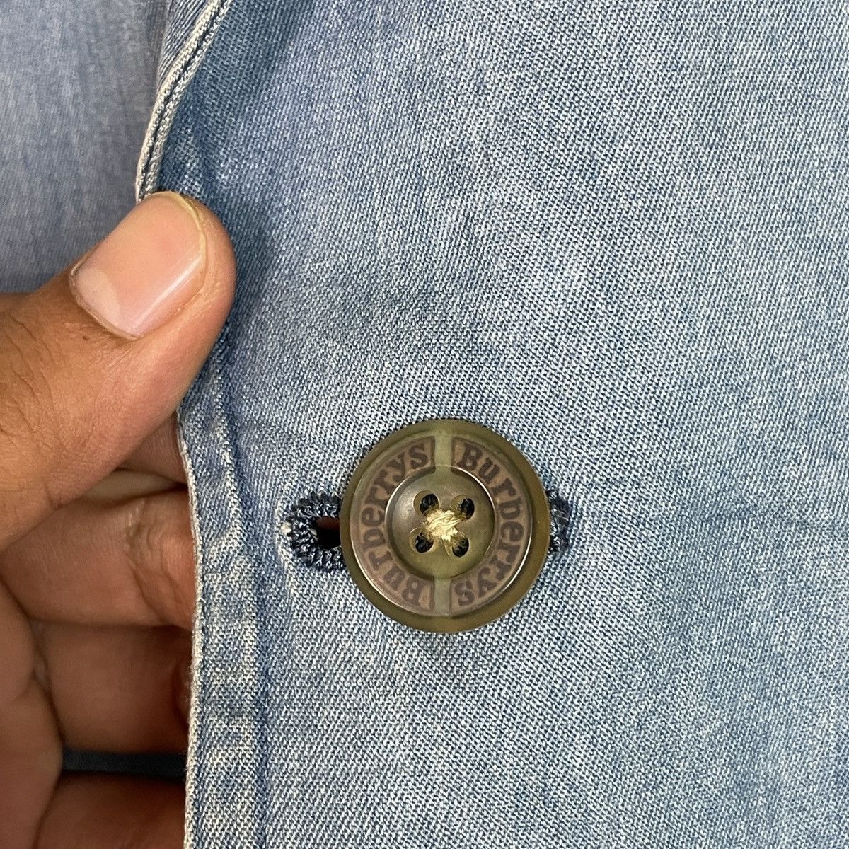 Burberry Burberrys Denim Blue Burberrys Buttons Coat Size US S / EU 44-46 / 1 - 4 Thumbnail