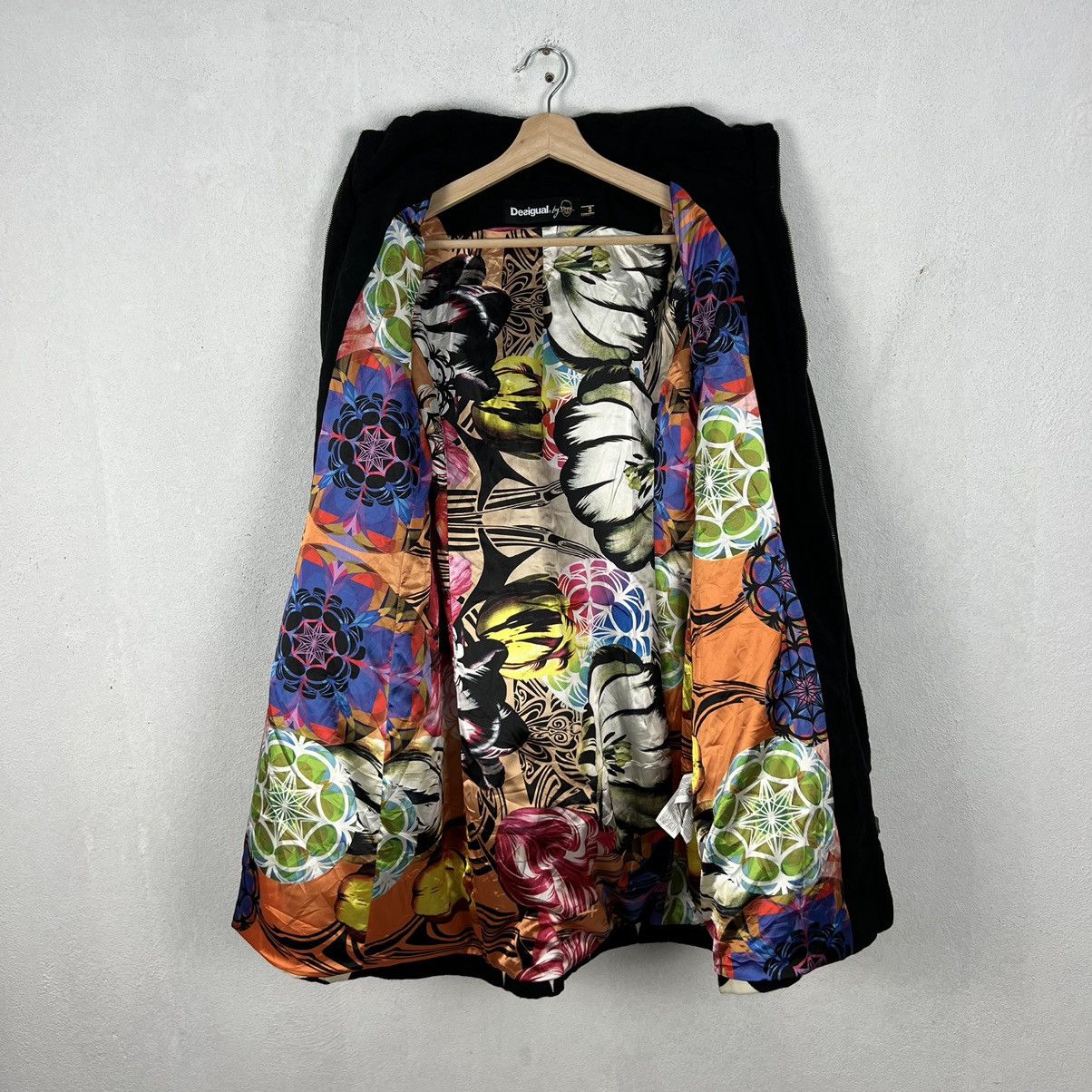 Japanese Brand VERY RRE LINING FULL PRINT LONG JACKET DESIGUAL JAPAN Size US S / EU 44-46 / 1 - 8 Thumbnail