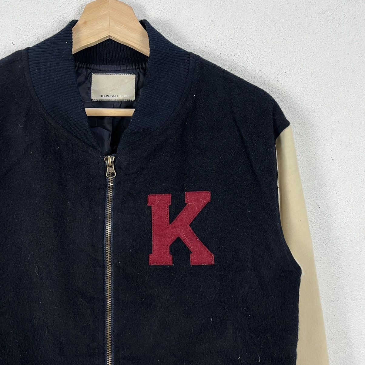 Japanese Brand VINTAGE VARSITY JACKET OLIVE DES OLIVE BIG LOGO Size US M / EU 48-50 / 2 - 3 Thumbnail
