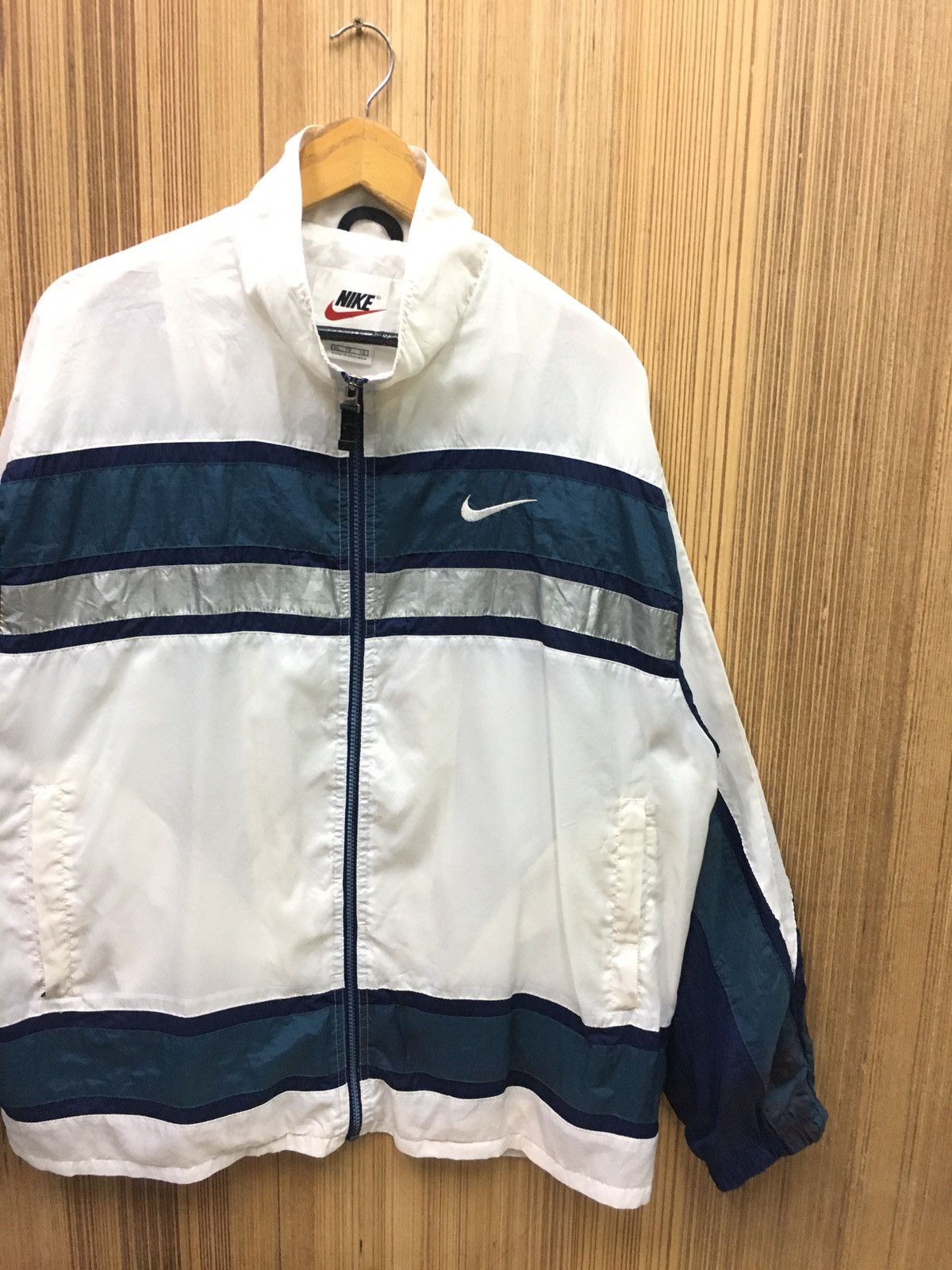 Nike × Vintage Vintage 90s Nike big logo Spellout jacket Size US XL / EU 56 / 4 - 7 Thumbnail