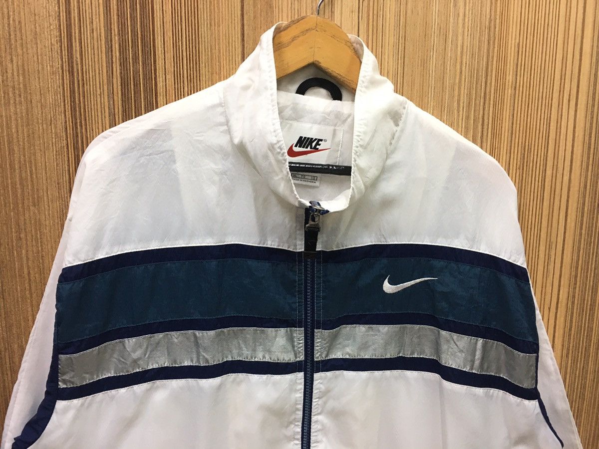 Nike × Vintage Vintage 90s Nike big logo Spellout jacket Size US XL / EU 56 / 4 - 4 Thumbnail