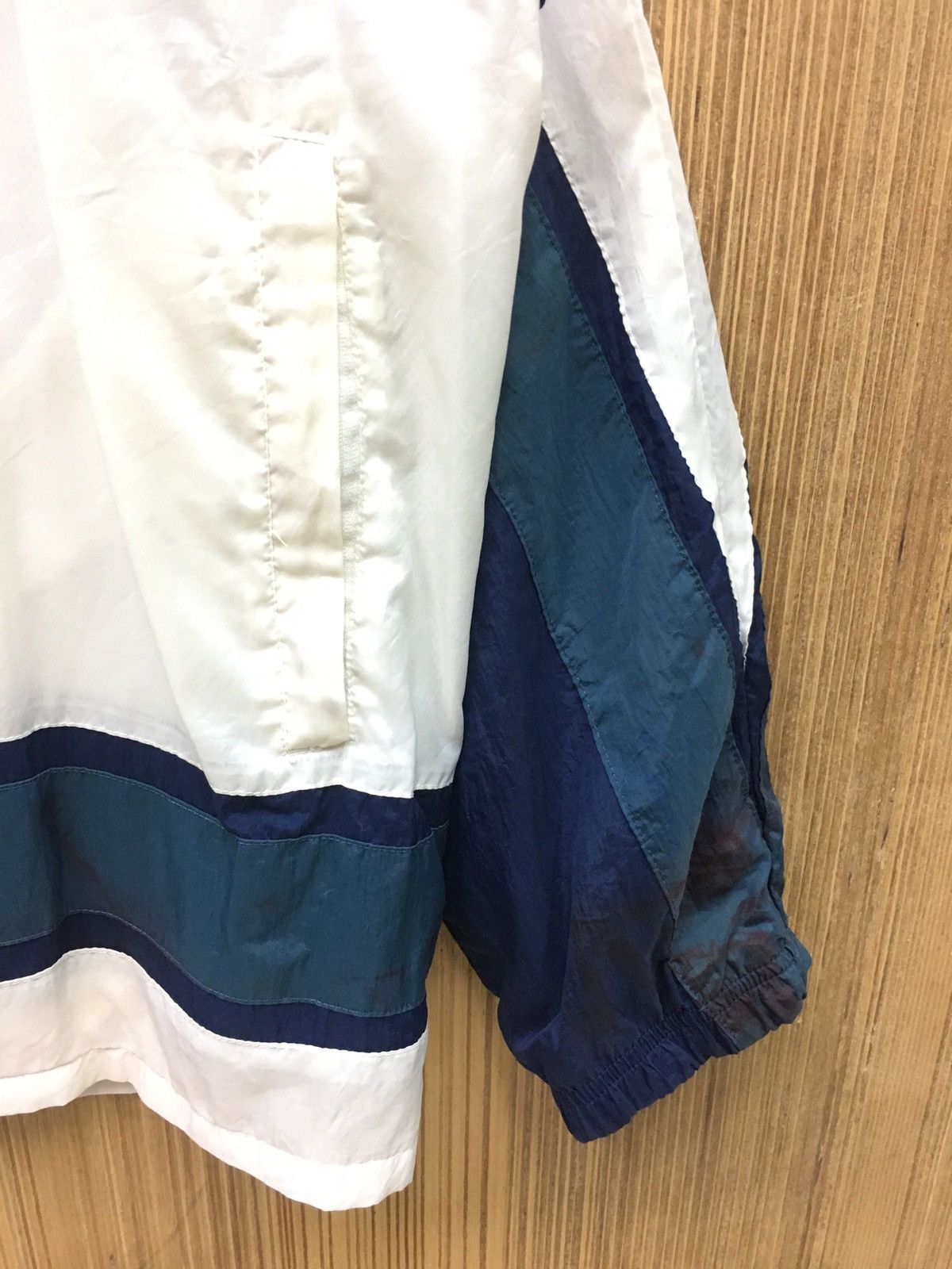 Nike × Vintage Vintage 90s Nike big logo Spellout jacket Size US XL / EU 56 / 4 - 8 Thumbnail