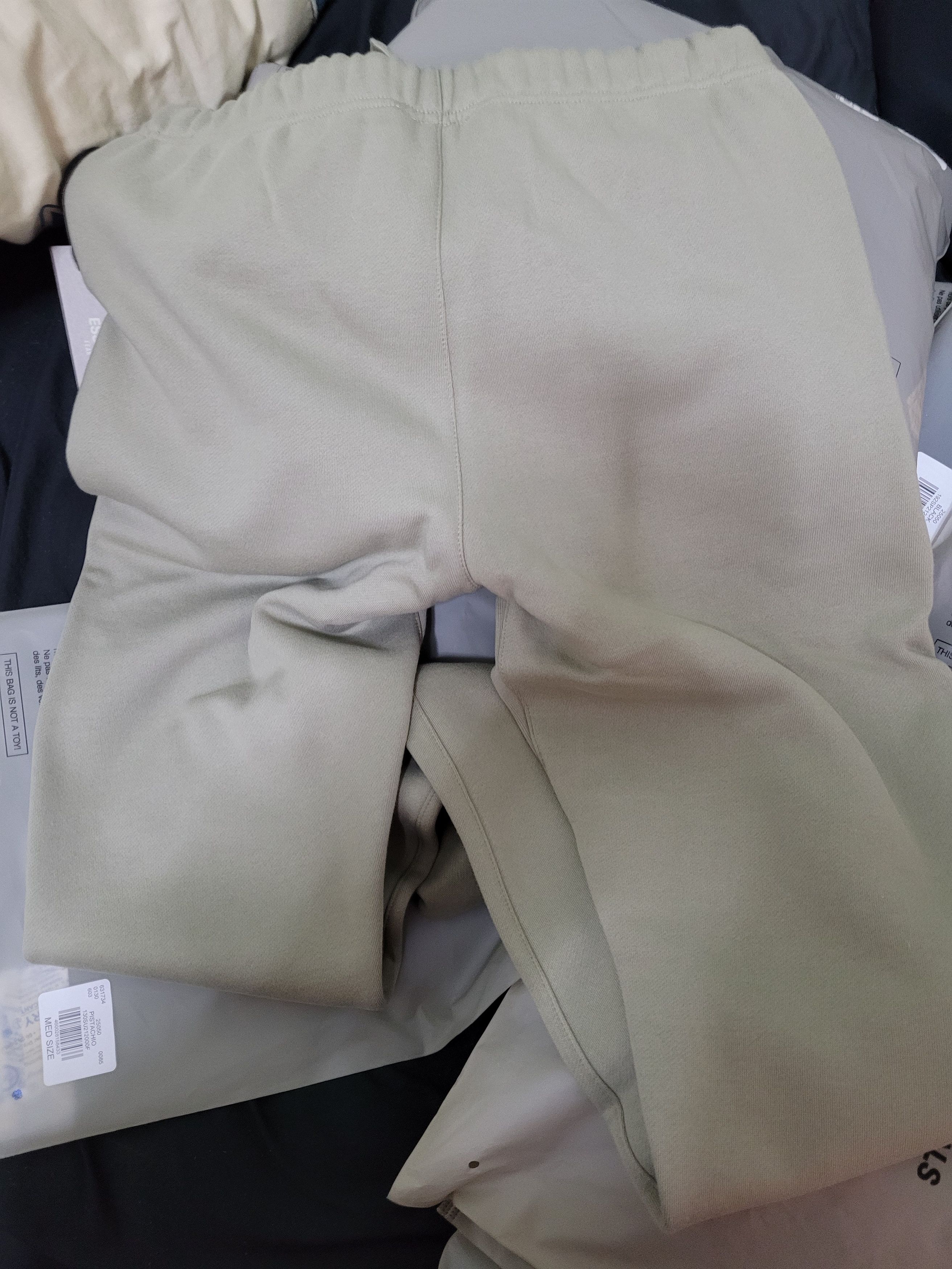 Fear of God sz XL Fear of God Essentials Sweatpants Pistachio Size US 36 / EU 52 - 4 Thumbnail