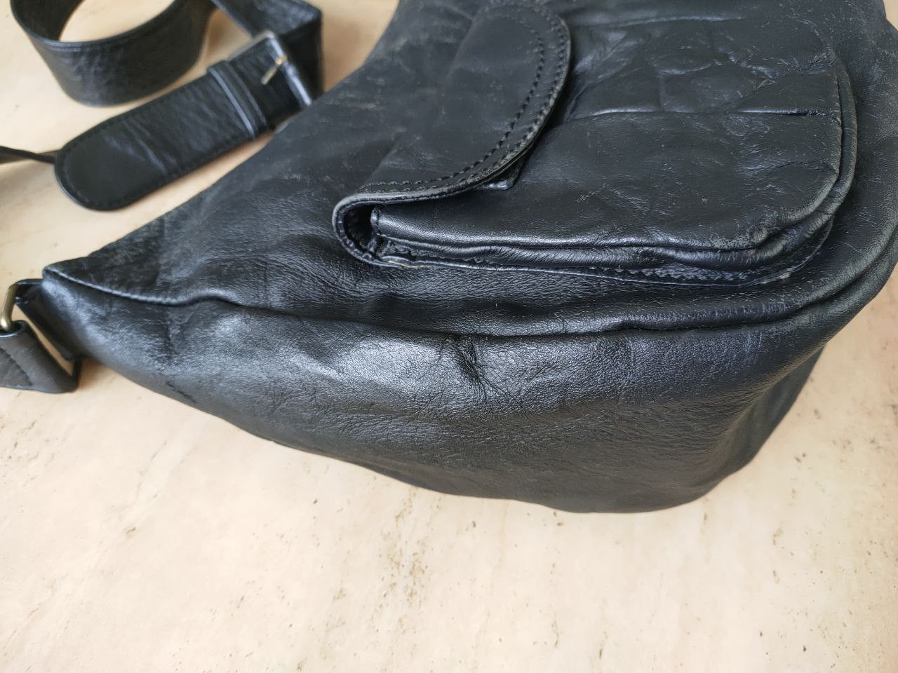 Issey Miyake Tsumori Chisato Leather Sling Bag Size ONE SIZE - 8 Thumbnail