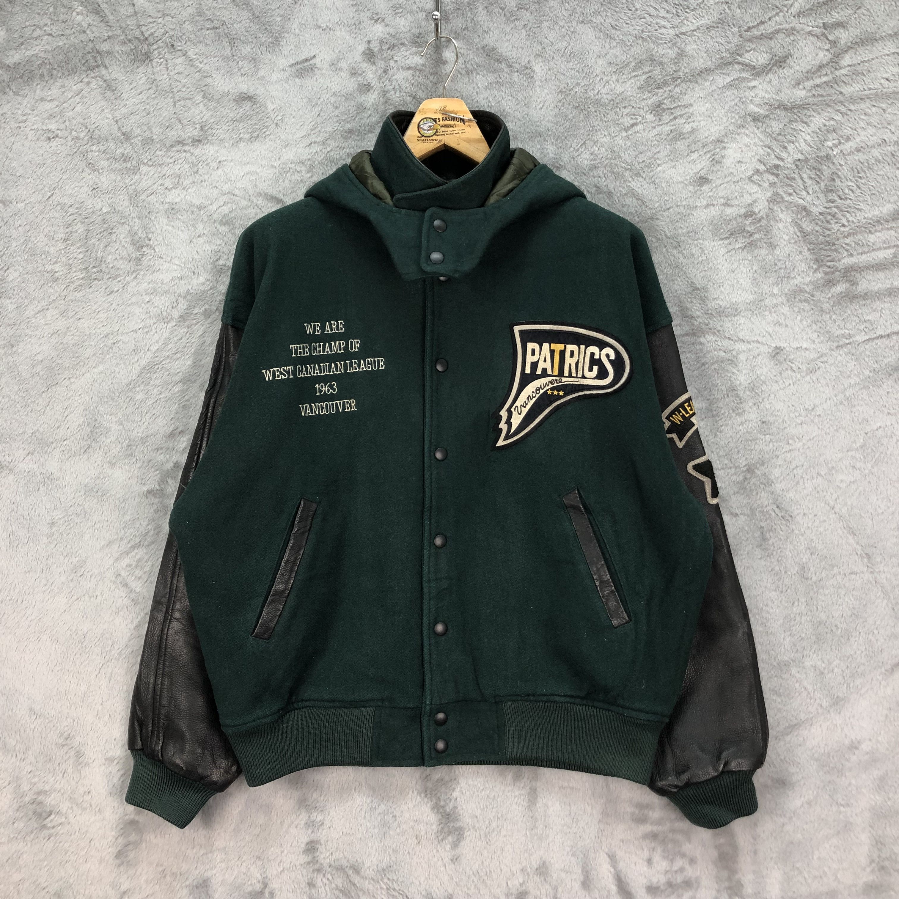 Vintage PATRICS VANCOUVER Sleeve Leather Varsity Jacket #4916-27 Size US L / EU 52-54 / 3 - 3 Thumbnail