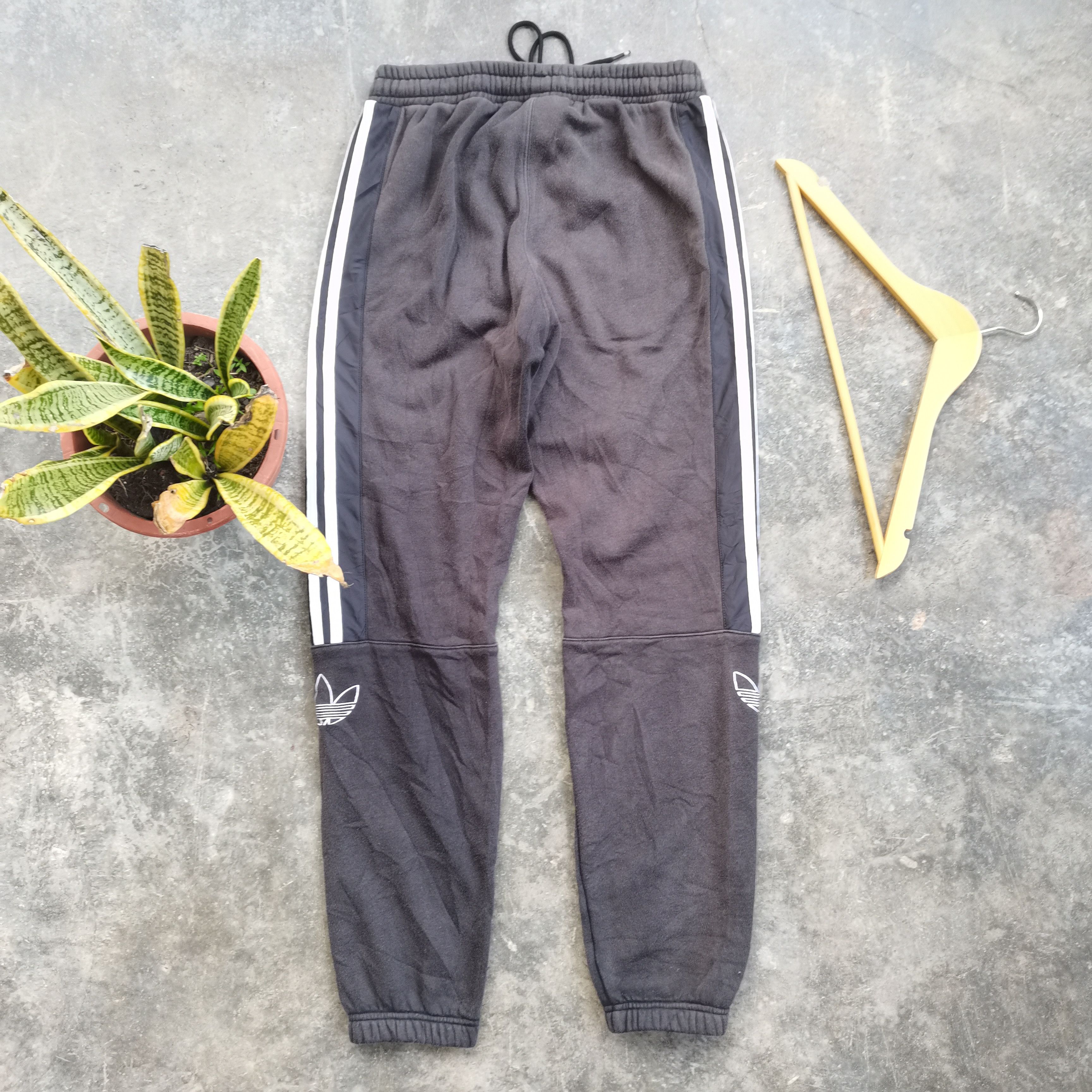 Adidas Vintage ADIDAS 3 Stripes Sweatpants & Joggers Size US 30 / EU 46 - 5 Thumbnail