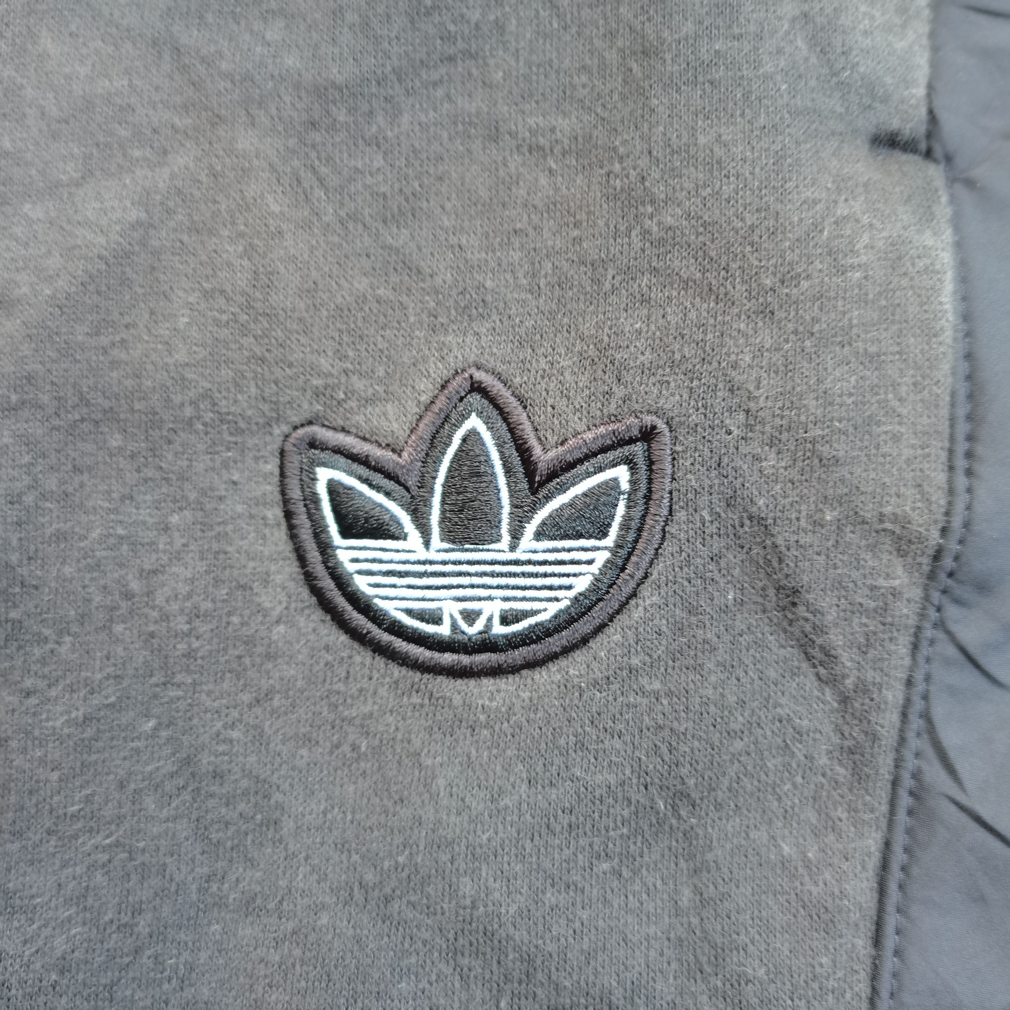 Adidas Vintage ADIDAS 3 Stripes Sweatpants & Joggers Size US 30 / EU 46 - 4 Thumbnail