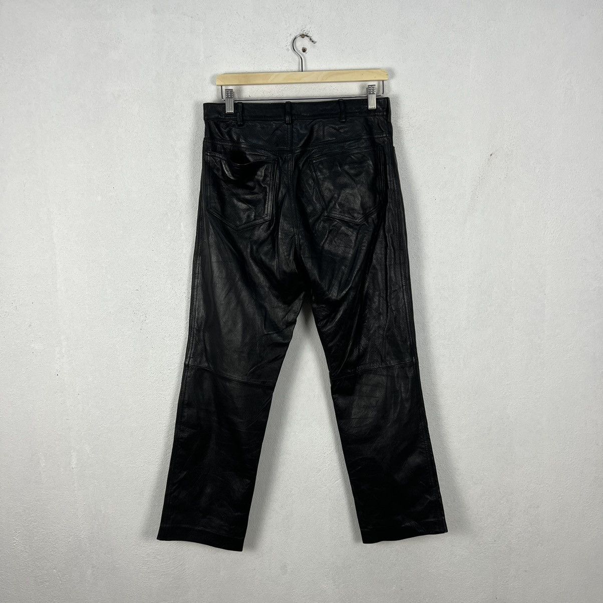 Japanese Brand VINTAGE SOFT LEATHER PARACHUTE BIKER PANTS VOLCANO Size US 32 / EU 48 - 6 Thumbnail