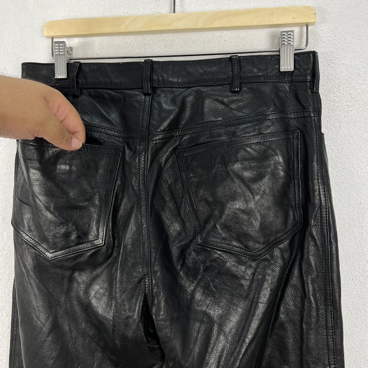 Japanese Brand VINTAGE SOFT LEATHER PARACHUTE BIKER PANTS VOLCANO Size US 32 / EU 48 - 9 Thumbnail