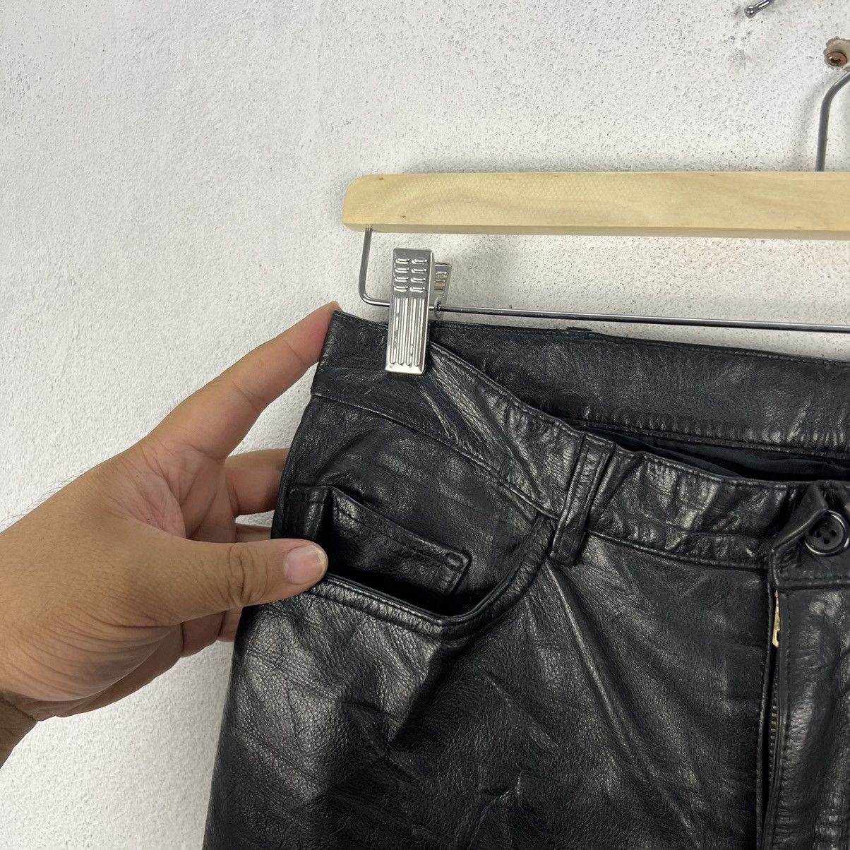 Japanese Brand VINTAGE SOFT LEATHER PARACHUTE BIKER PANTS VOLCANO Size US 32 / EU 48 - 11 Thumbnail