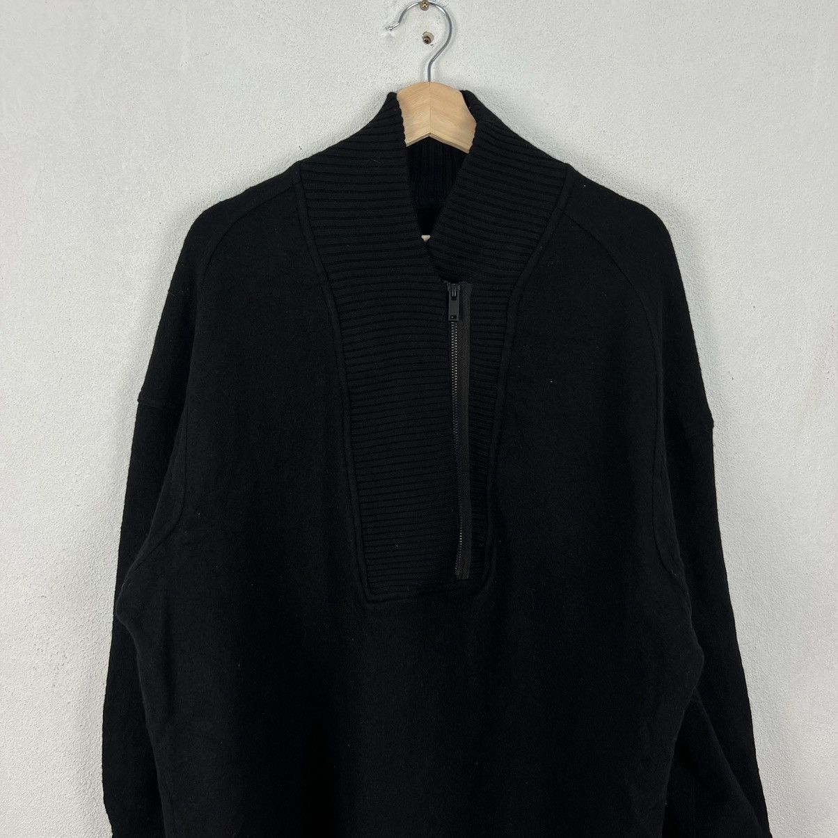 Japanese Brand ULTIMATE BLACK ZIPPER SWEATSHIRT H&M STUDIO A/W2019 Size US L / EU 52-54 / 3 - 3 Thumbnail