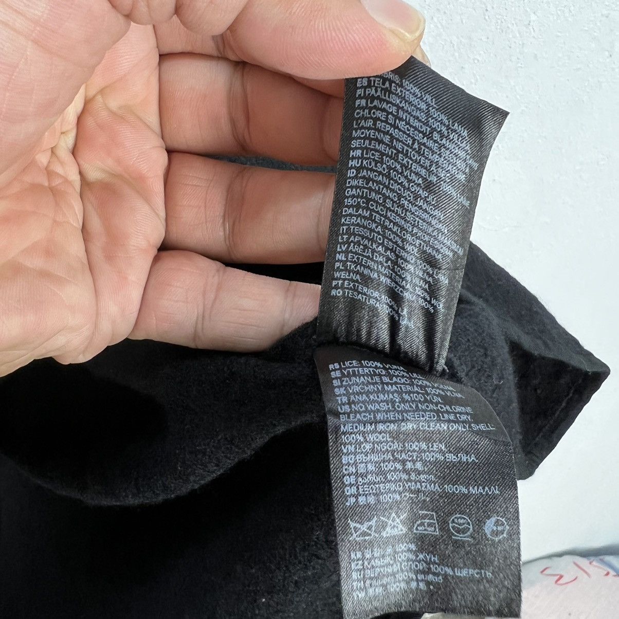 Japanese Brand ULTIMATE BLACK ZIPPER SWEATSHIRT H&M STUDIO A/W2019 Size US L / EU 52-54 / 3 - 13 Thumbnail