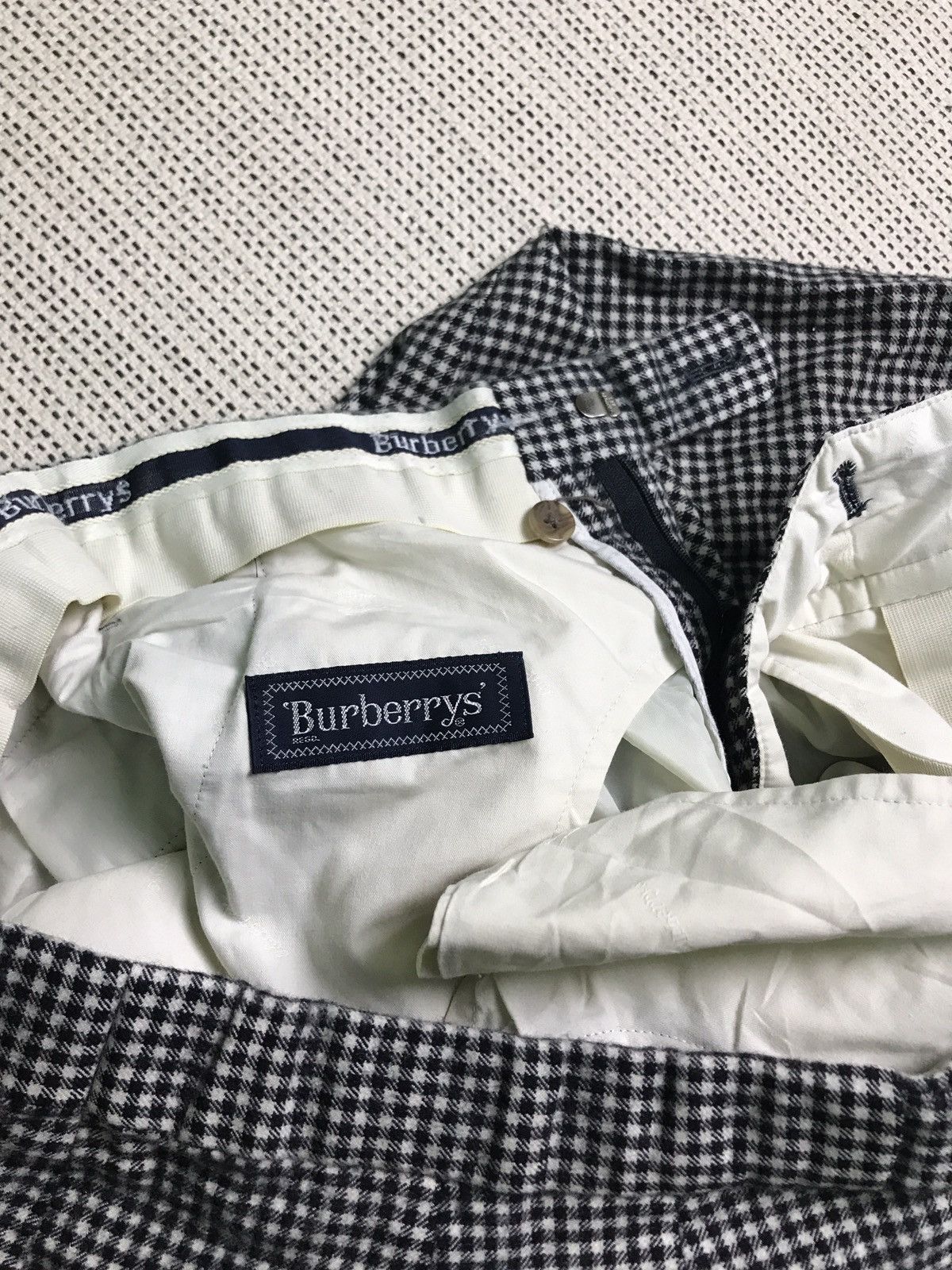 Burberry ‼️VTG BURBERRY VERY RARE Size US 32 / EU 48 - 9 Thumbnail