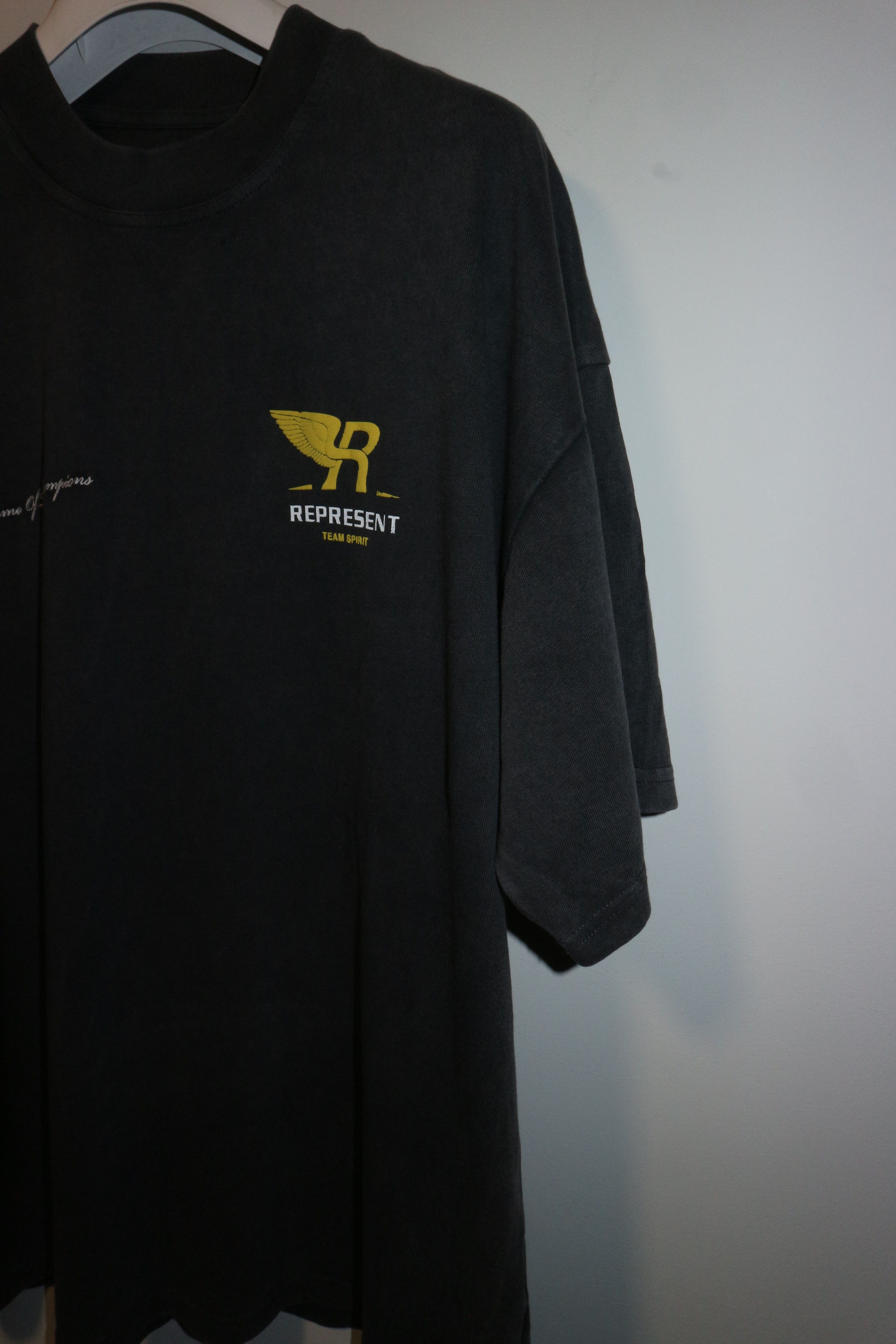 Represent Clo. Team Spirit t-sirt Size US XS / EU 42 / 0 - 5 Thumbnail
