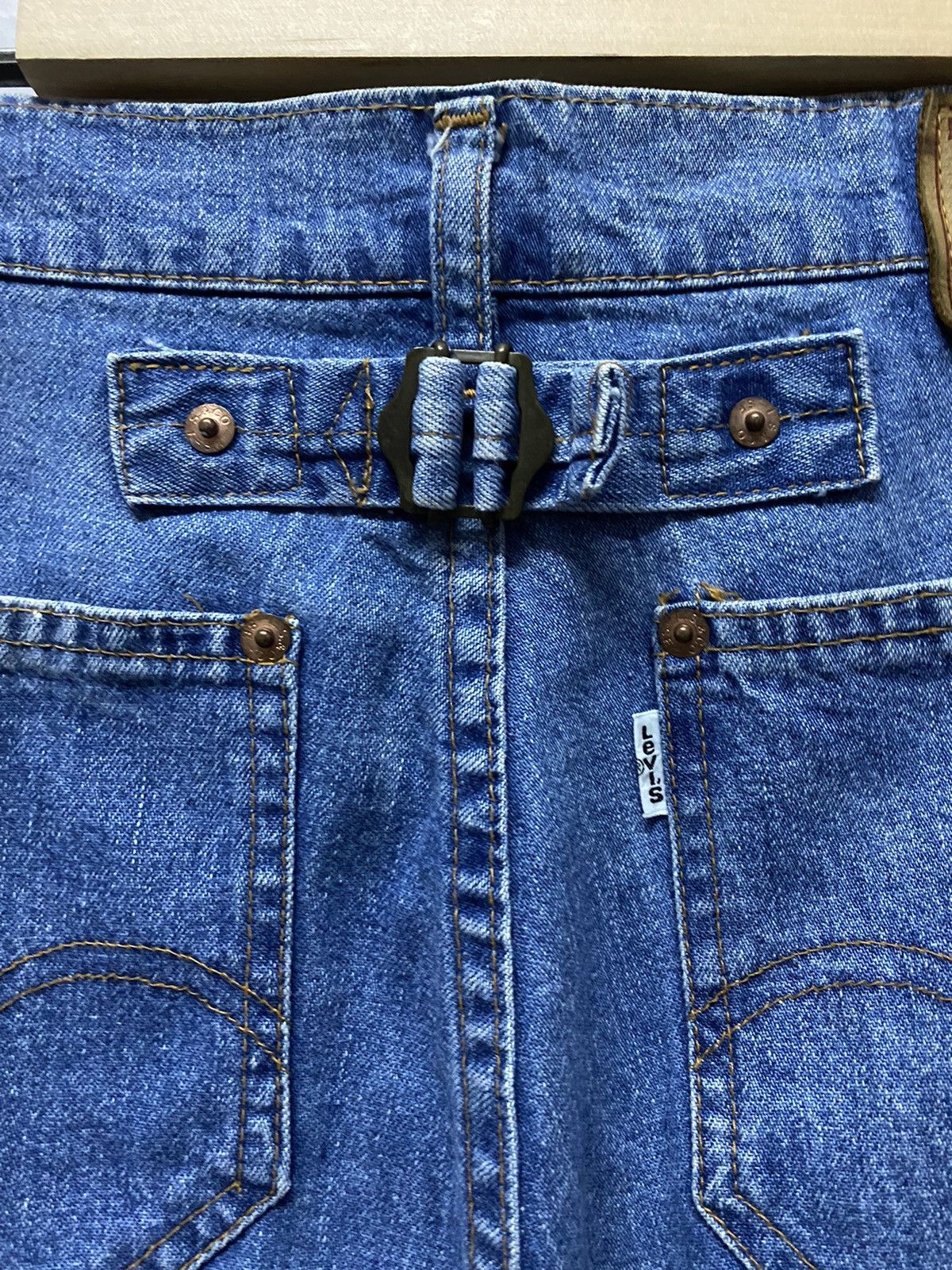 Levi's × Other × Vintage Vintage Levis Buckle Belt White Tag Denim Pants Size US 28 / EU 44 - 5 Thumbnail