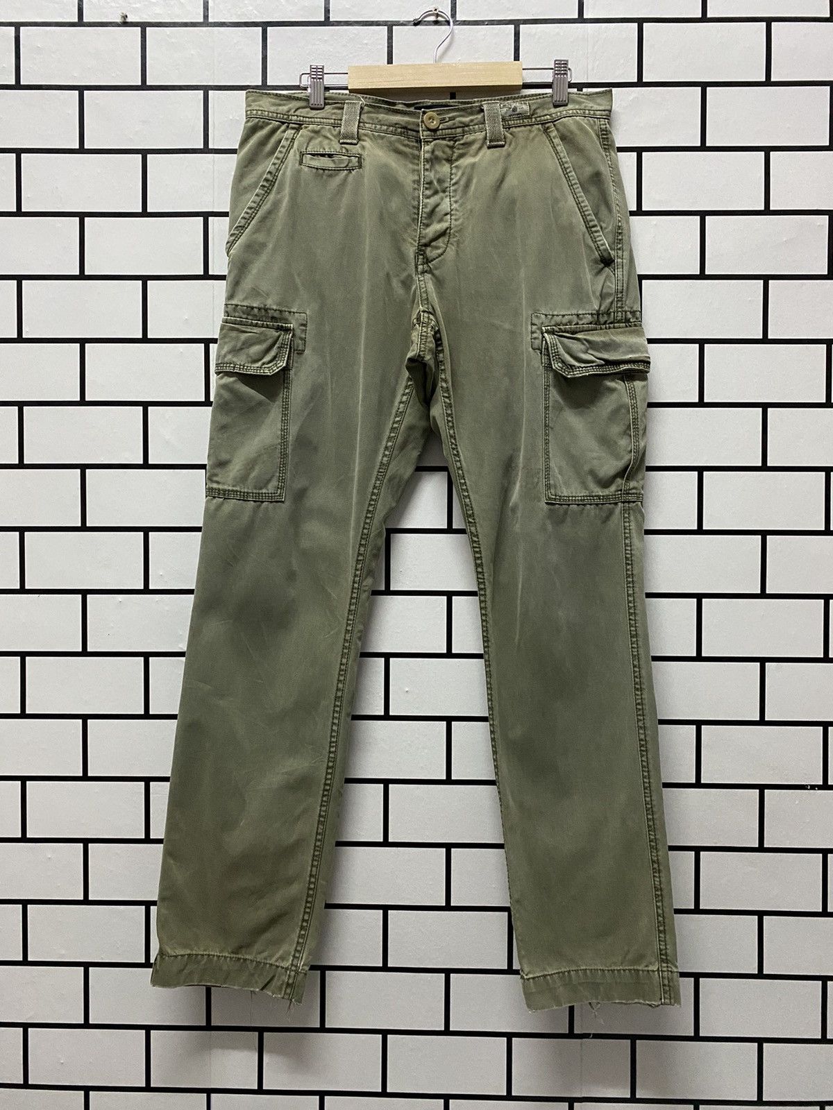 Tommy Hilfiger × Vintage Vintage Tommy Hilfiger Faded Green Cargo Multi Pocket Pants Size US 32 / EU 48 - 1 Thumbnail