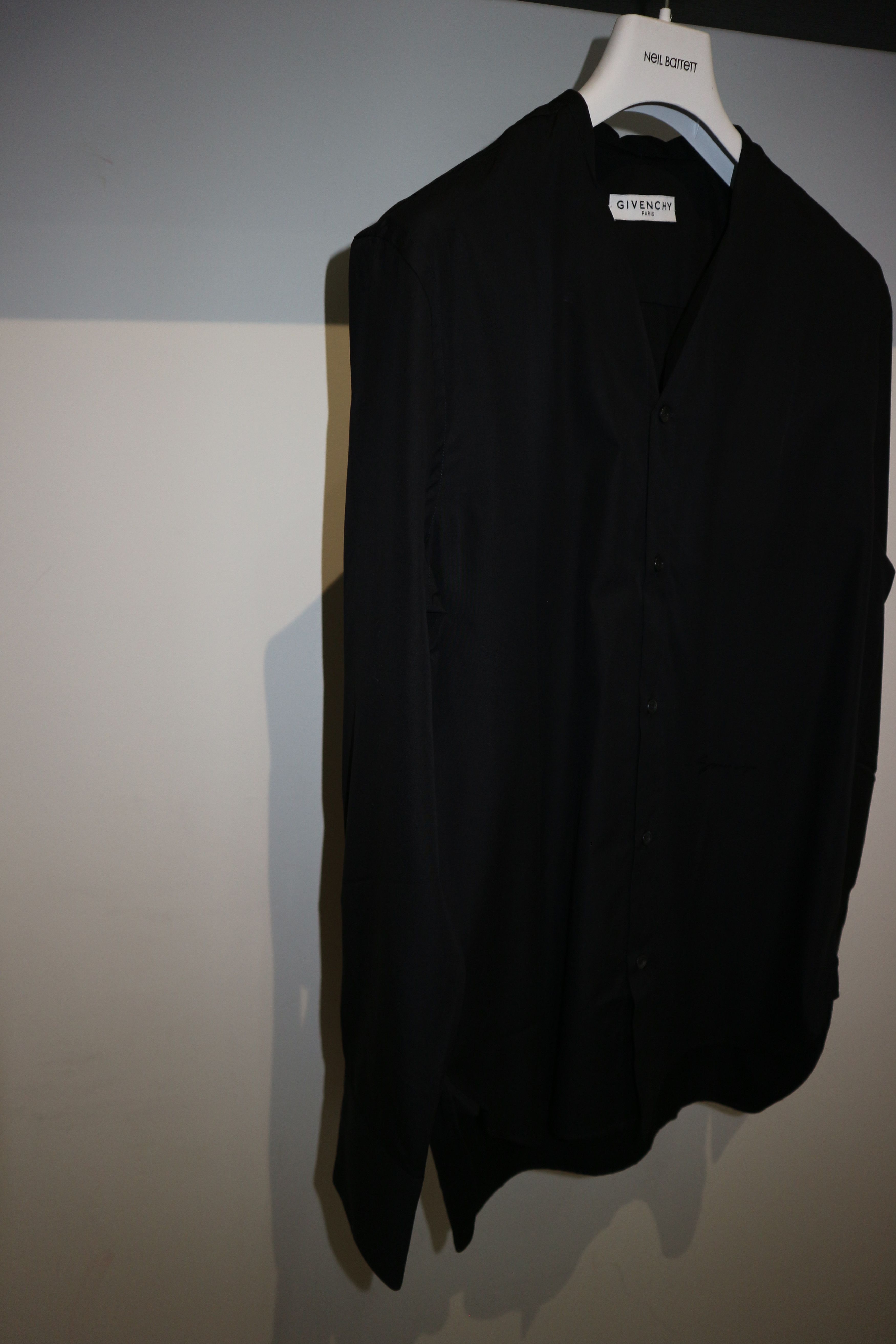 Givenchy folded collar embroidery shirt Size US S / EU 44-46 / 1 - 4 Thumbnail