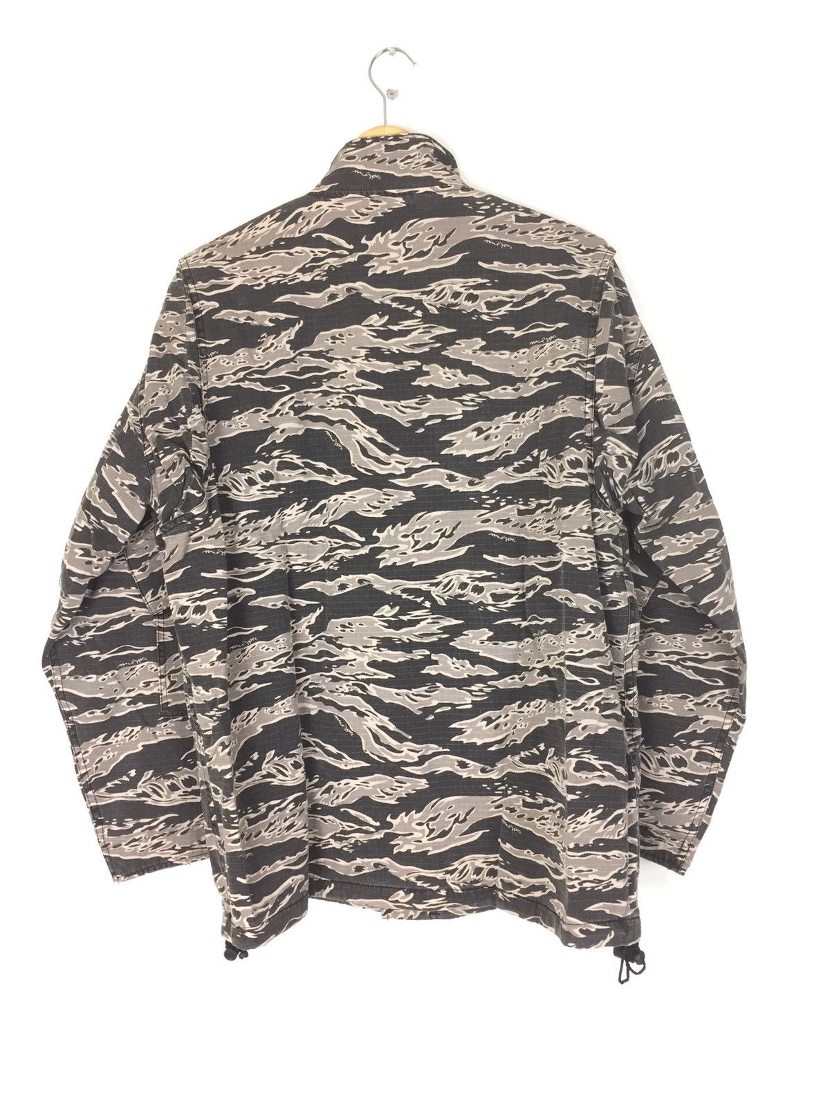 Wtaps Wtaps camoflag tiger m65 jacket Size US XL / EU 56 / 4 - 2 Thumbnail