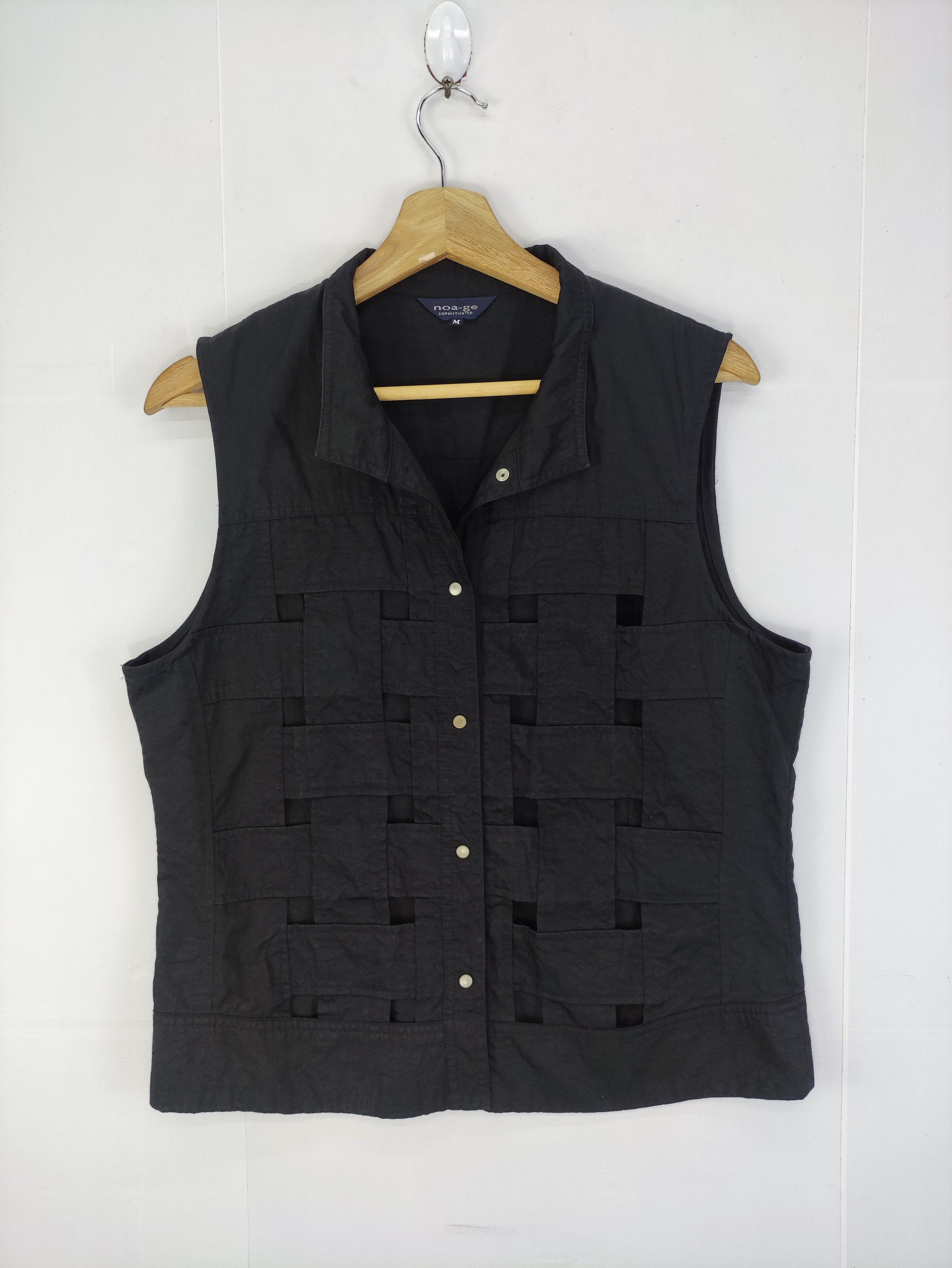 image of Vintage Vest Noa-Ge Snap Button in Black, Men's (Size Medium)