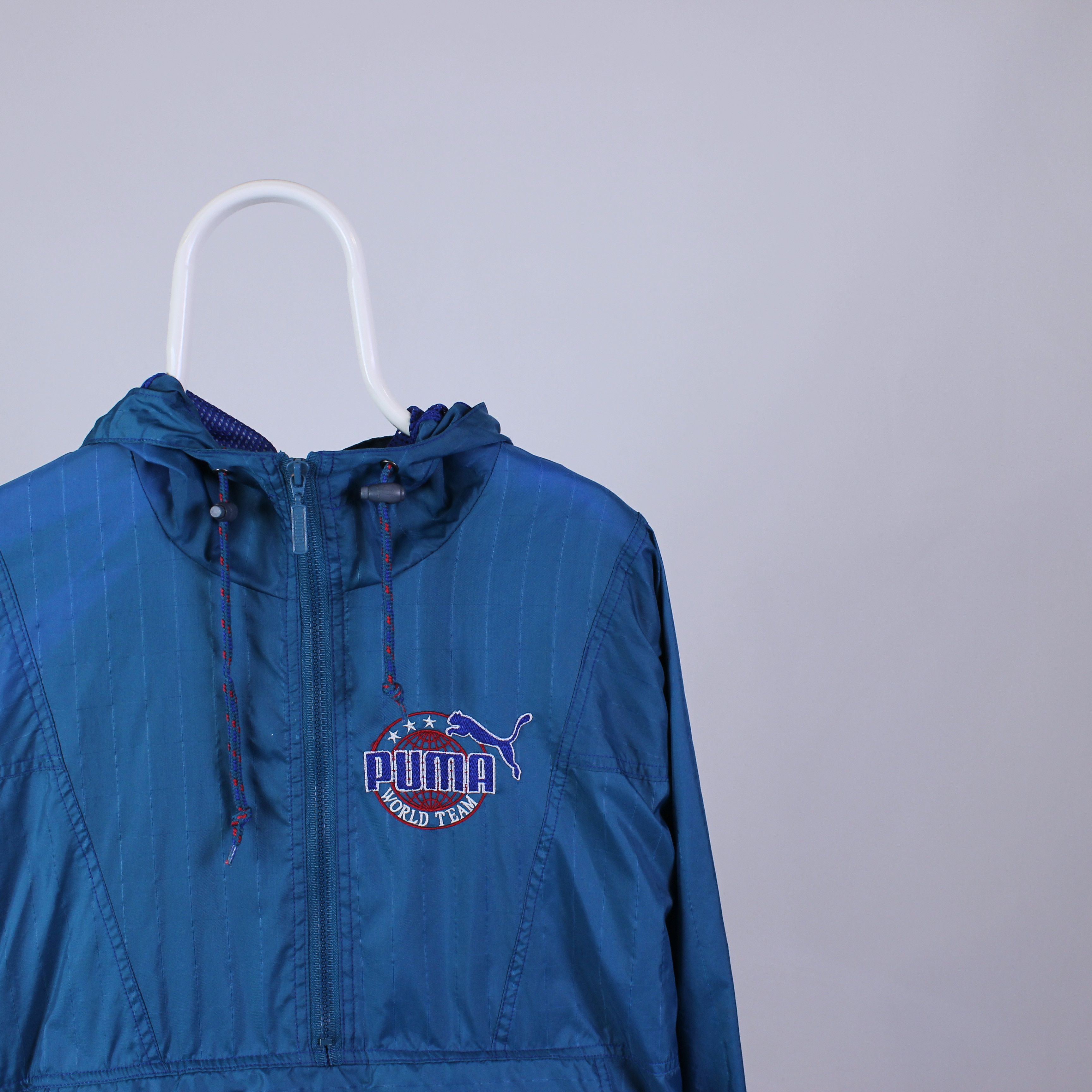 Puma vintage puma light jacket rare tracksuit L Size US L / EU 52-54 / 3 - 1 Thumbnail