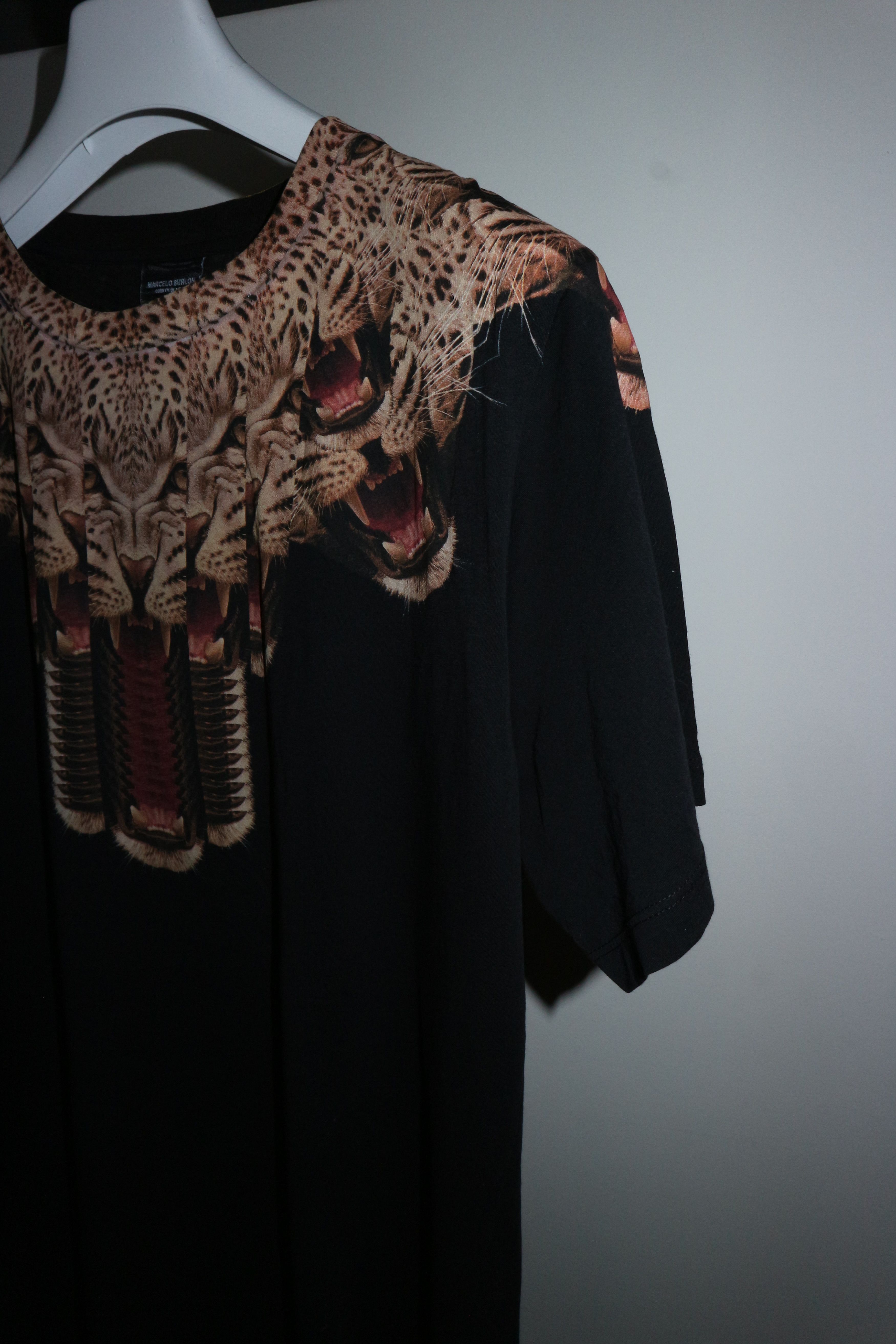 Marcelo Burlon JAGUAR PRINT TSHIRT Size US M / EU 48-50 / 2 - 4 Thumbnail