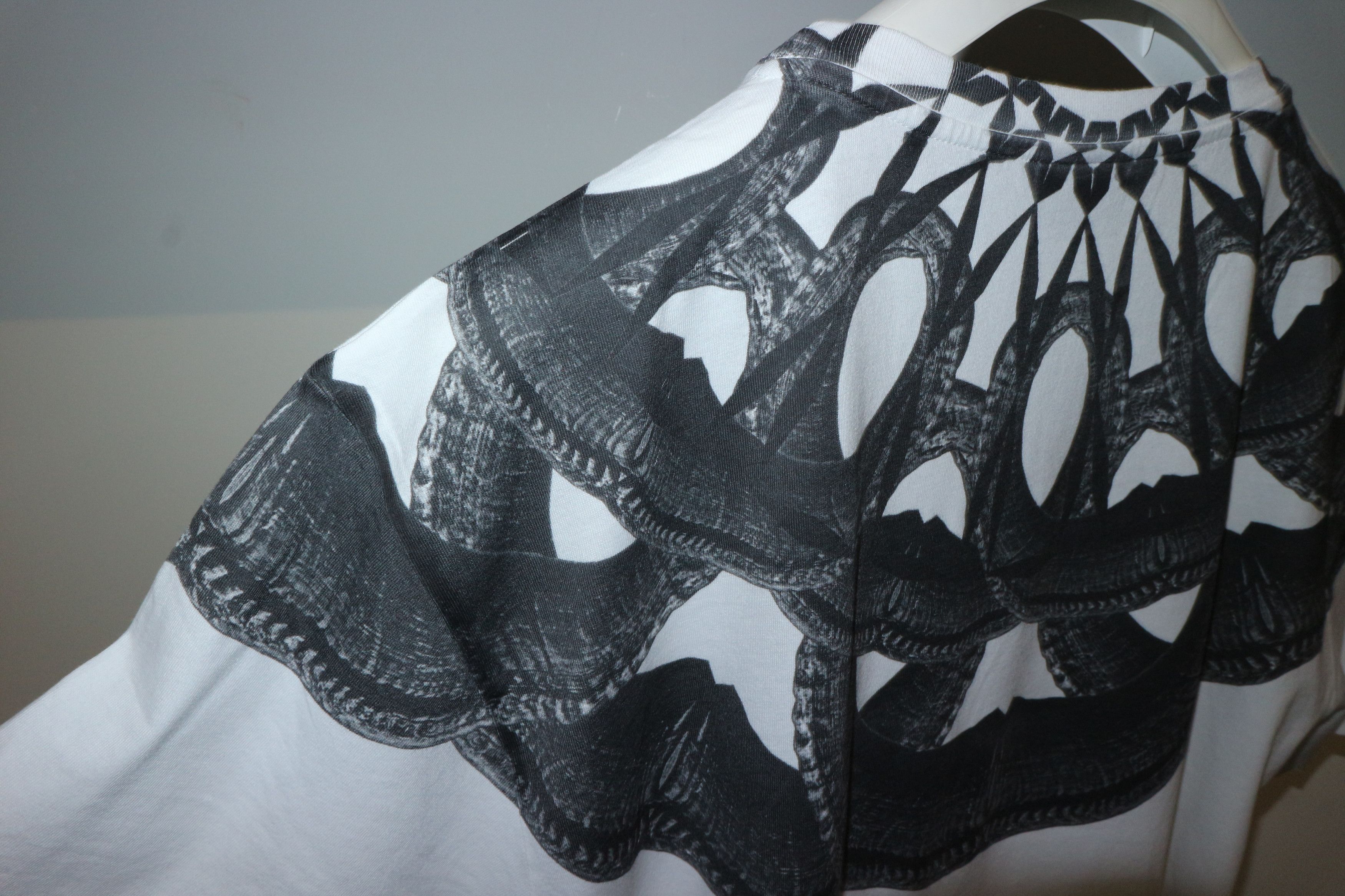 Marcelo Burlon Horns print tshirt Size US S / EU 44-46 / 1 - 9 Thumbnail
