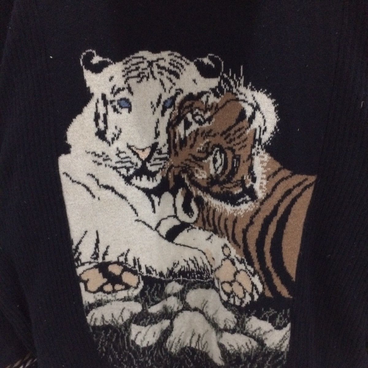 Vintage Vintage 90s Luv-Tricot Made In Italy Embroidery Tiger Knit Size US XL / EU 56 / 4 - 6 Thumbnail