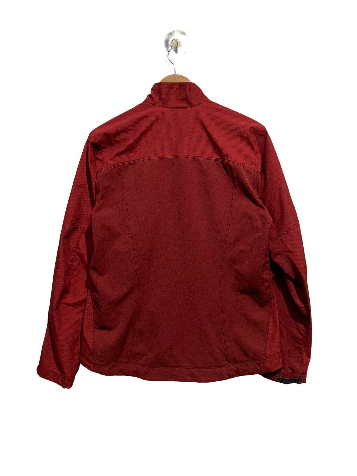 Arc'teryx 🔥ARCTERYX OUTDOOR JACKETS RED CHERRY Size US M / EU 48-50 / 2 - 5 Thumbnail