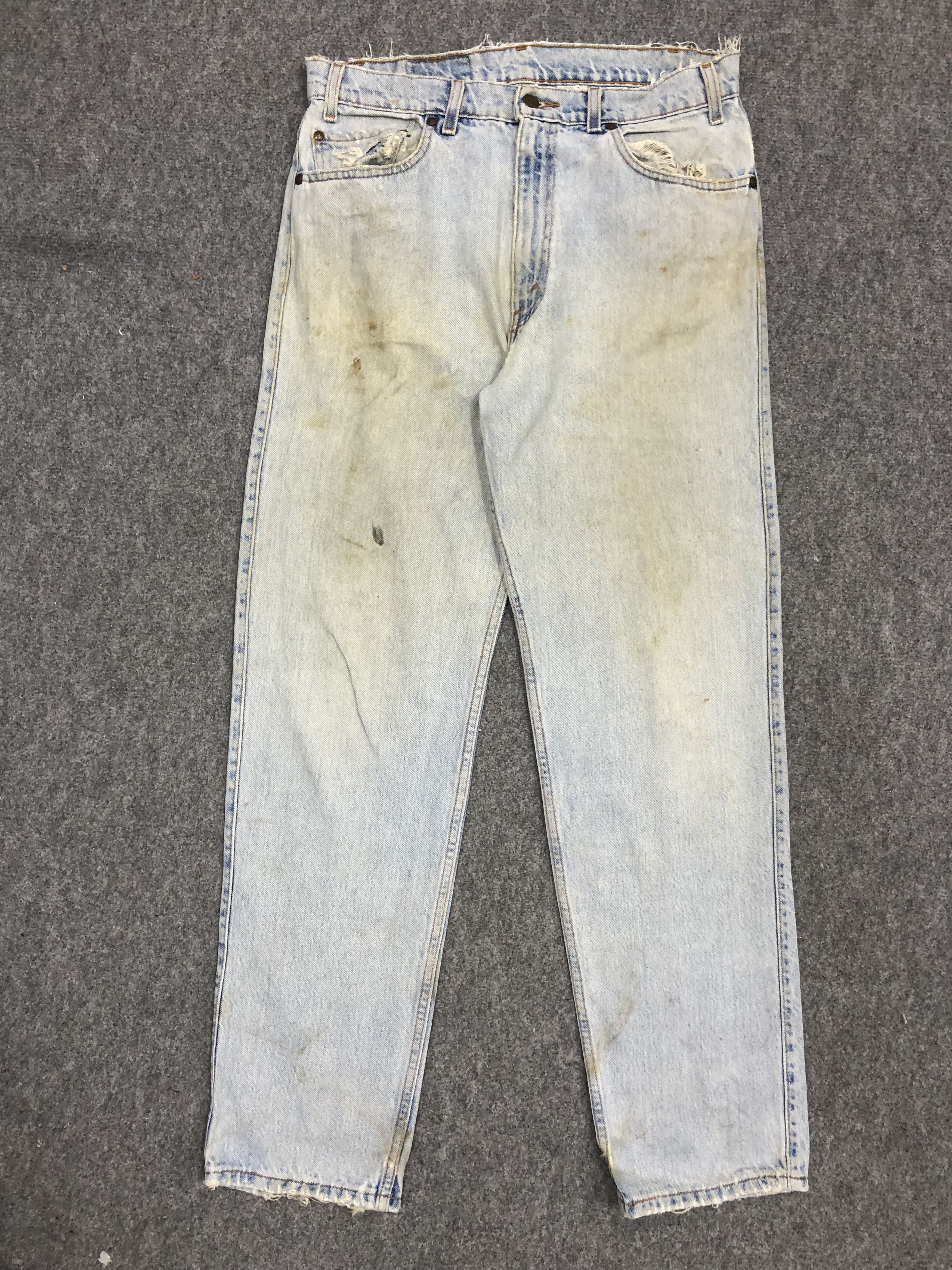 image of 90's Levis 540 Light Wash Jeans in Blue Denim, Men's (Size 34)