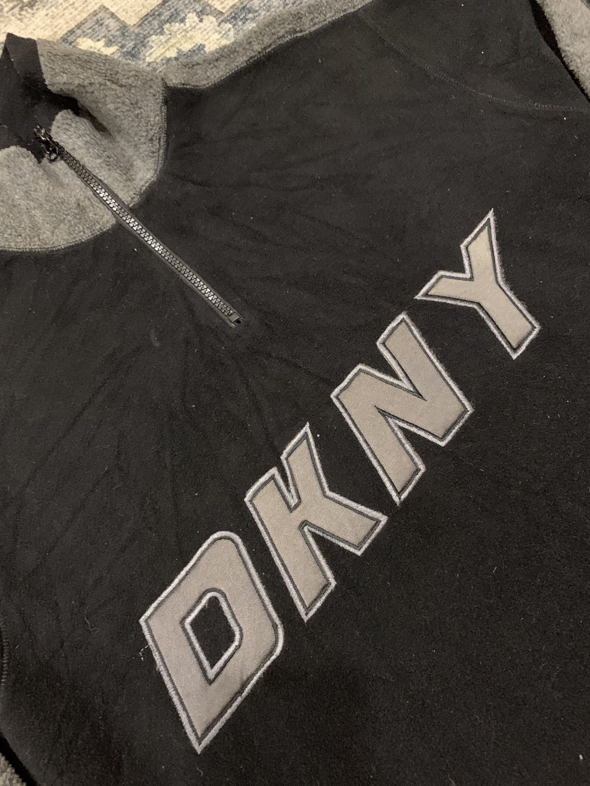 DKNY × Vintage Vintage DKNY Half Zip Flence Classic Long Sleeve Size US L / EU 52-54 / 3 - 3 Thumbnail
