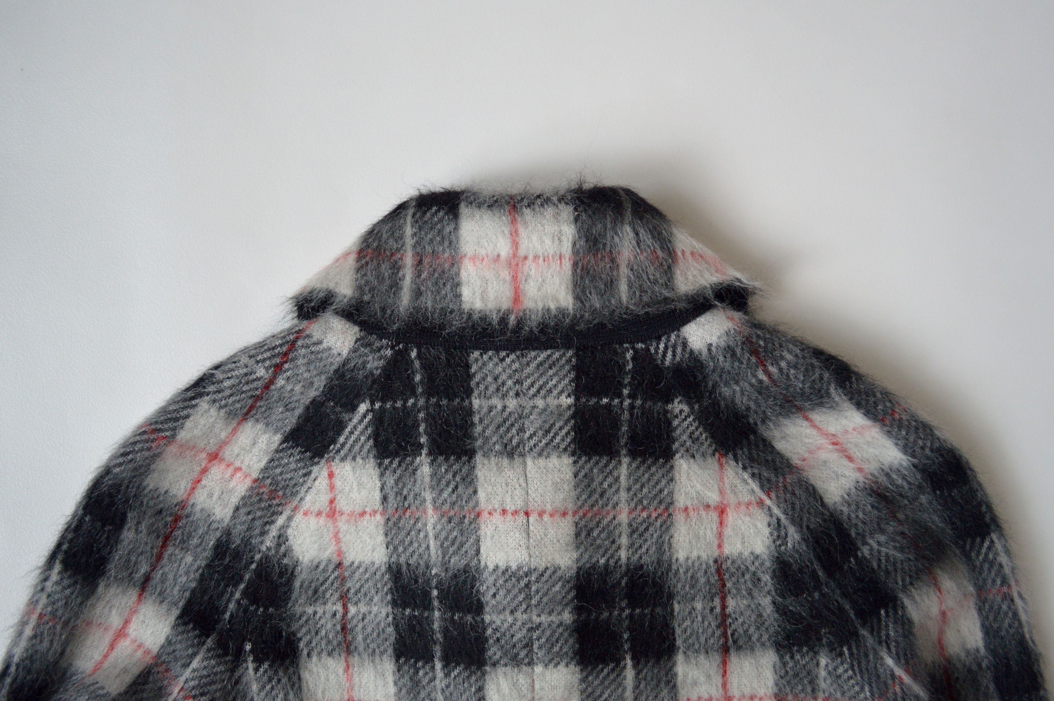 Louis Vuitton A/W 09 Check Mohair Overcoat Size S / US 4 / IT 40 - 11 Thumbnail