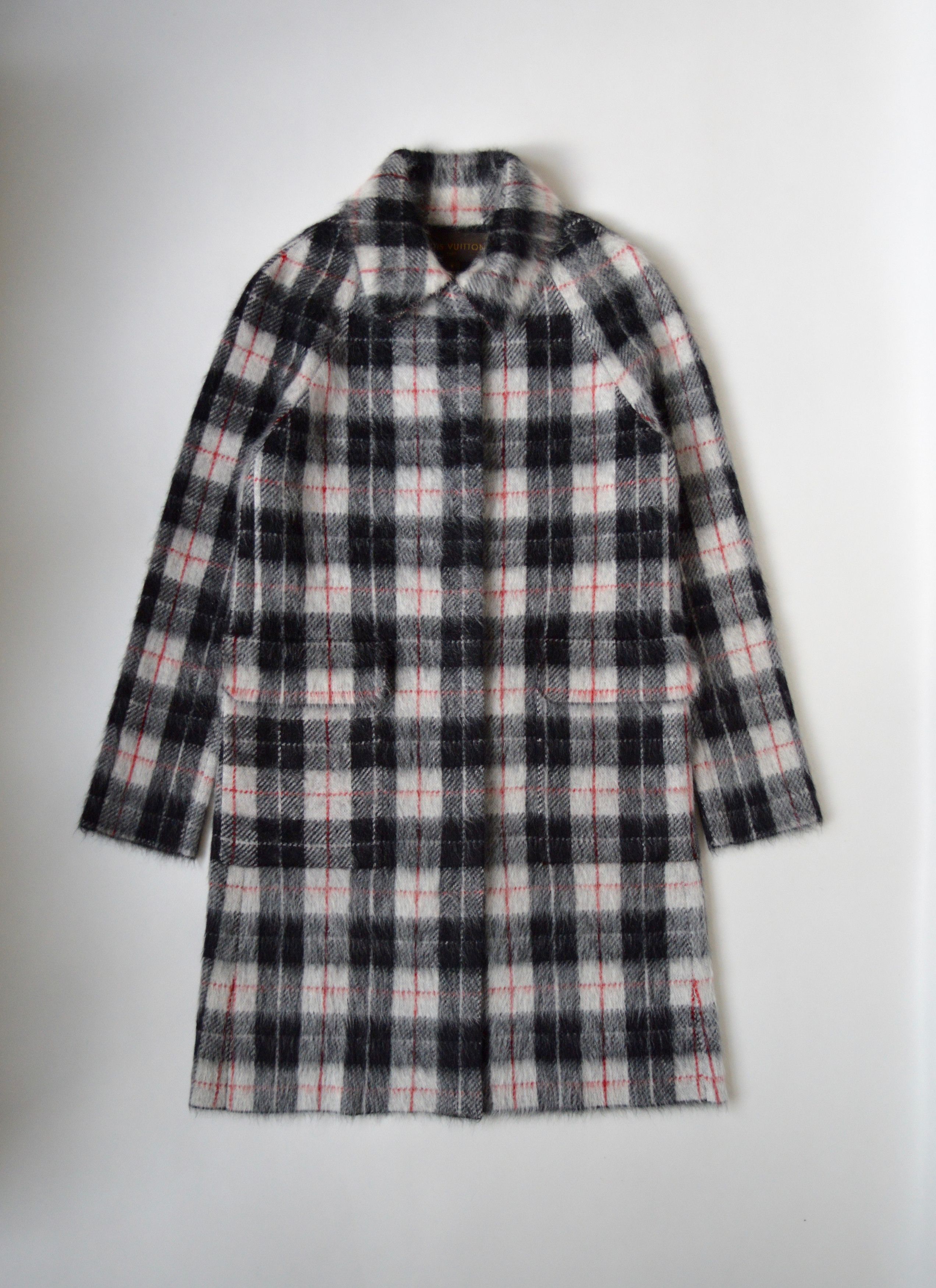 Louis Vuitton A/W 09 Check Mohair Overcoat Size S / US 4 / IT 40 - 1 Thumbnail