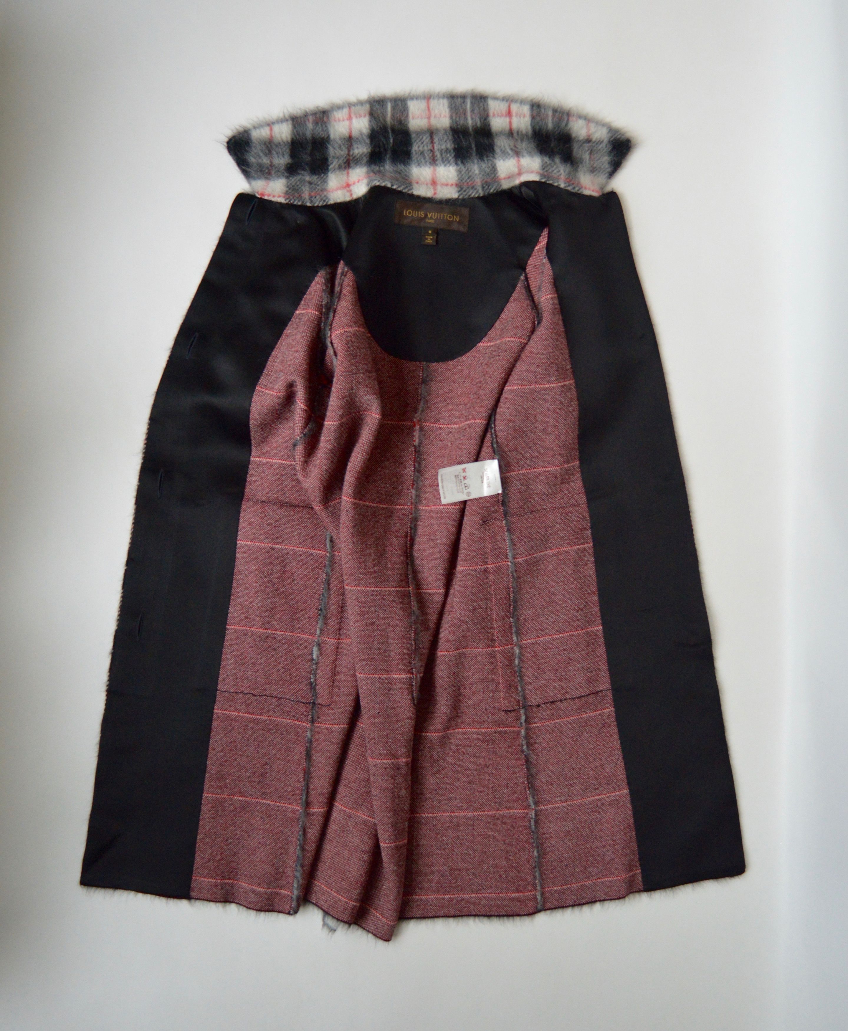Louis Vuitton A/W 09 Check Mohair Overcoat Size S / US 4 / IT 40 - 7 Thumbnail