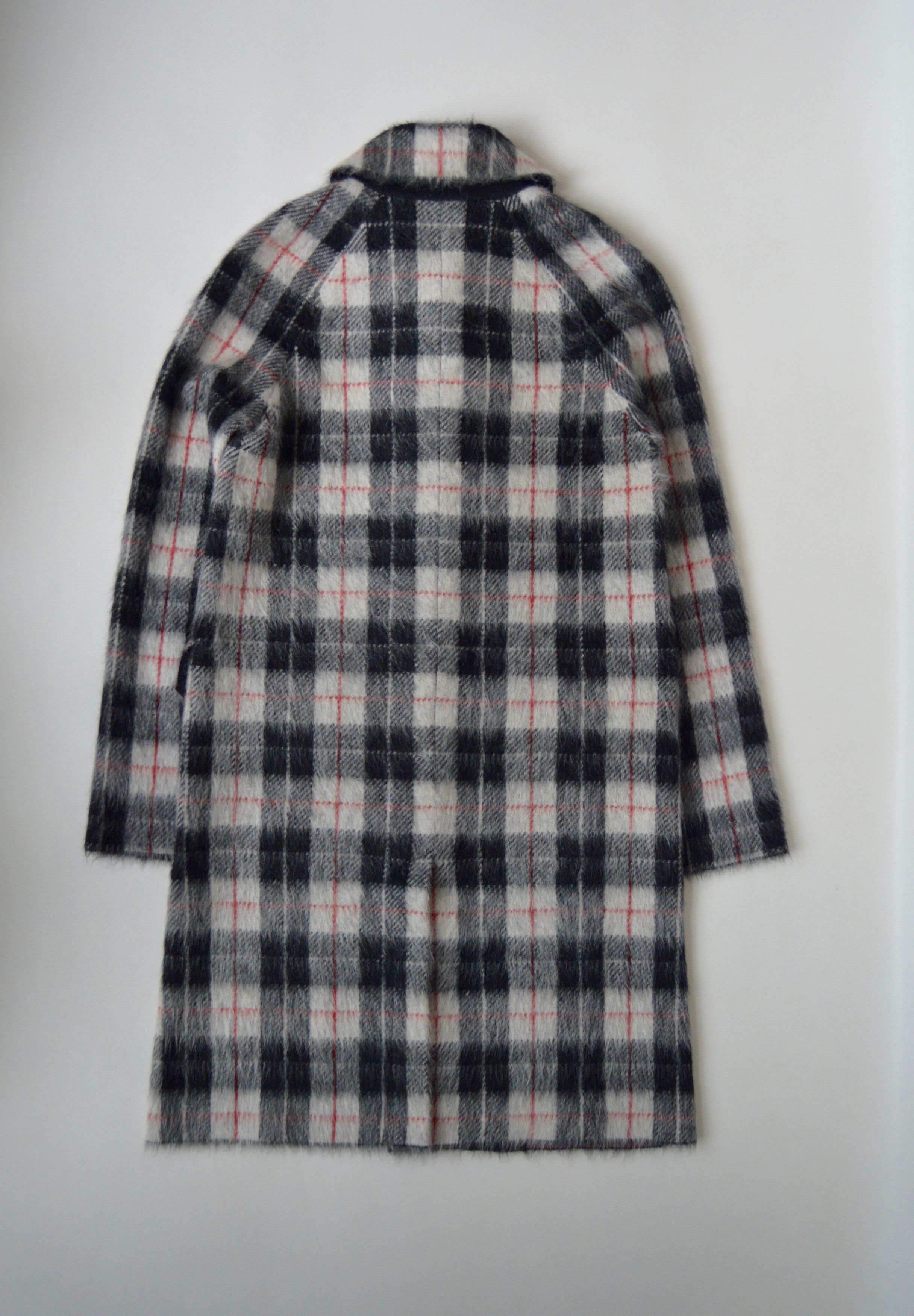 Louis Vuitton A/W 09 Check Mohair Overcoat Size S / US 4 / IT 40 - 9 Thumbnail