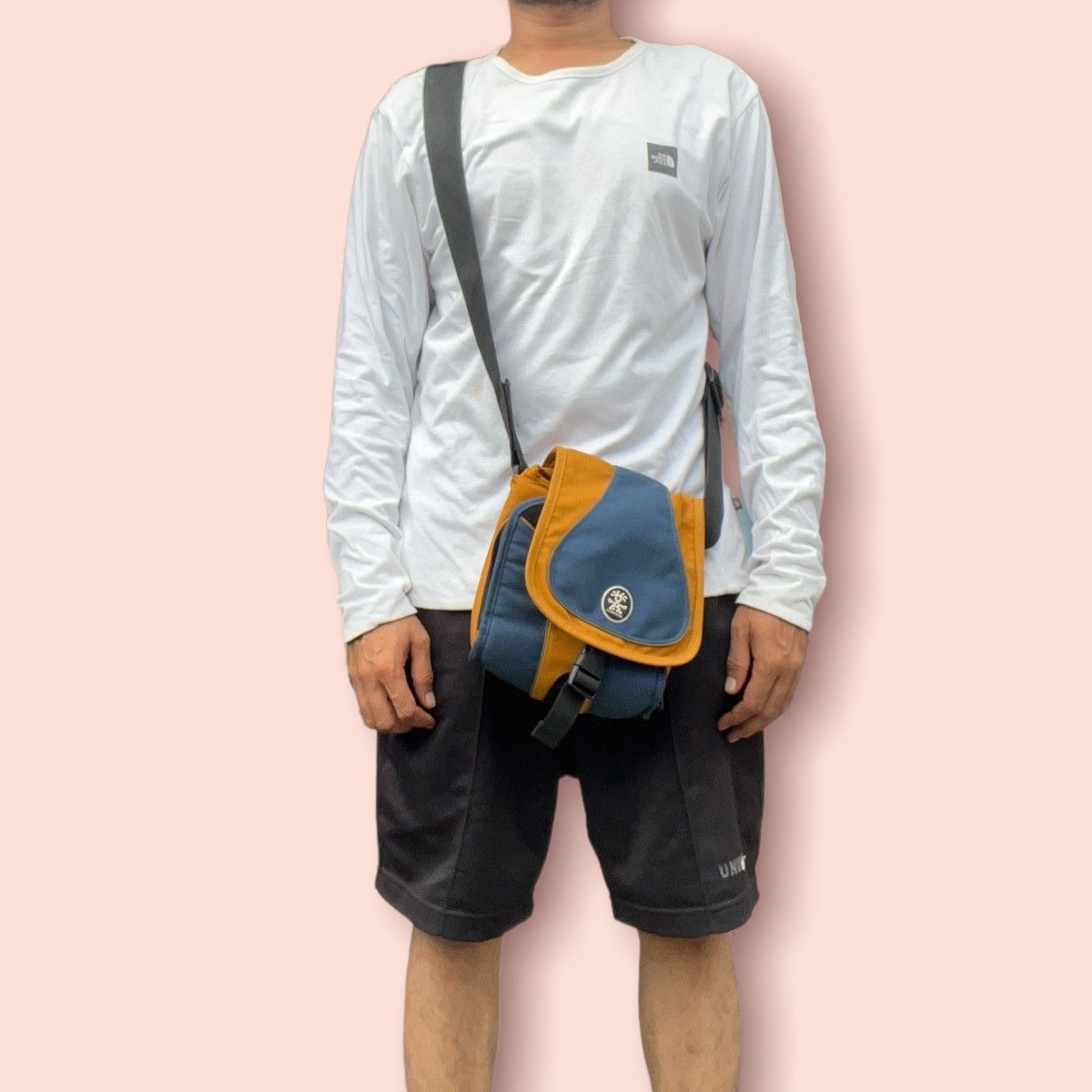 Crumpler VINTAGE CRUMPLER 2 WAY (CROSSBODY/WAIST) CAMERA UTILITY BAG Size ONE SIZE - 20 Thumbnail