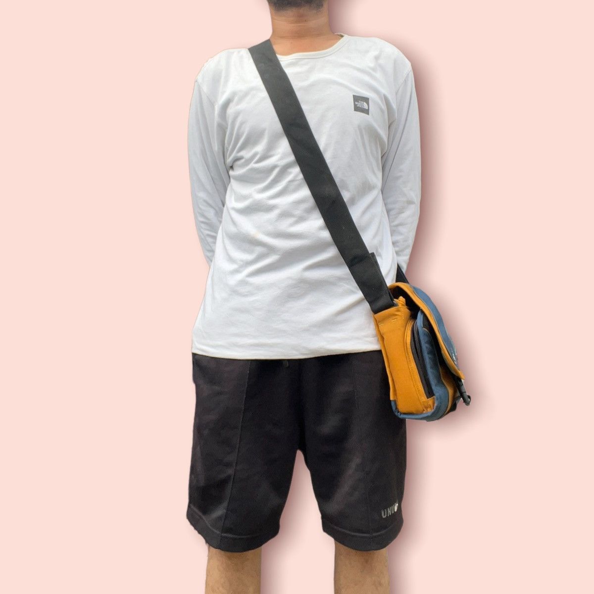 Crumpler VINTAGE CRUMPLER 2 WAY (CROSSBODY/WAIST) CAMERA UTILITY BAG Size ONE SIZE - 19 Thumbnail