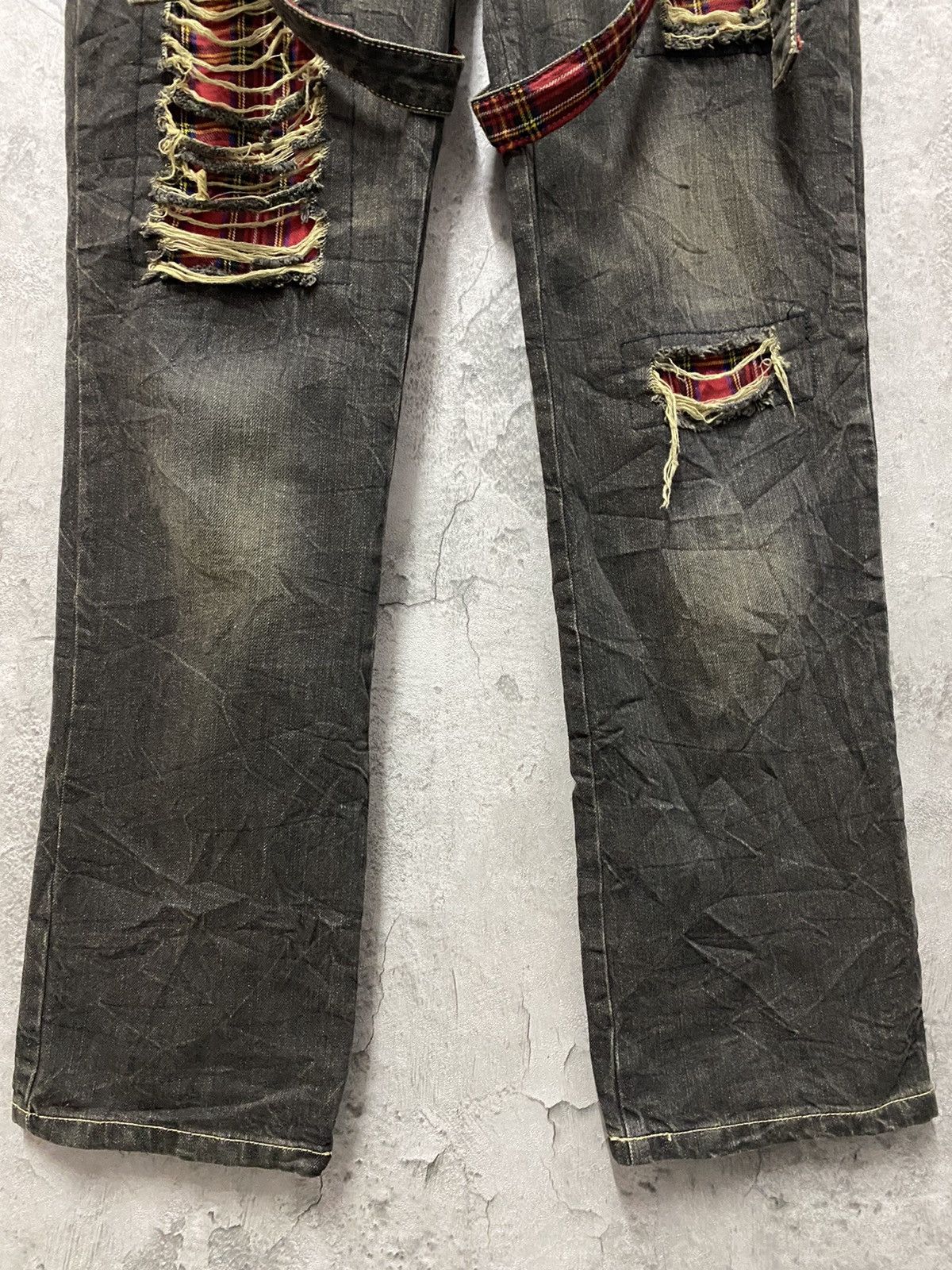 Japanese Brand × Seditionaries Double Waist Bondage Detachable Suspenders Distressed Denim Size US 32 / EU 48 - 8 Thumbnail