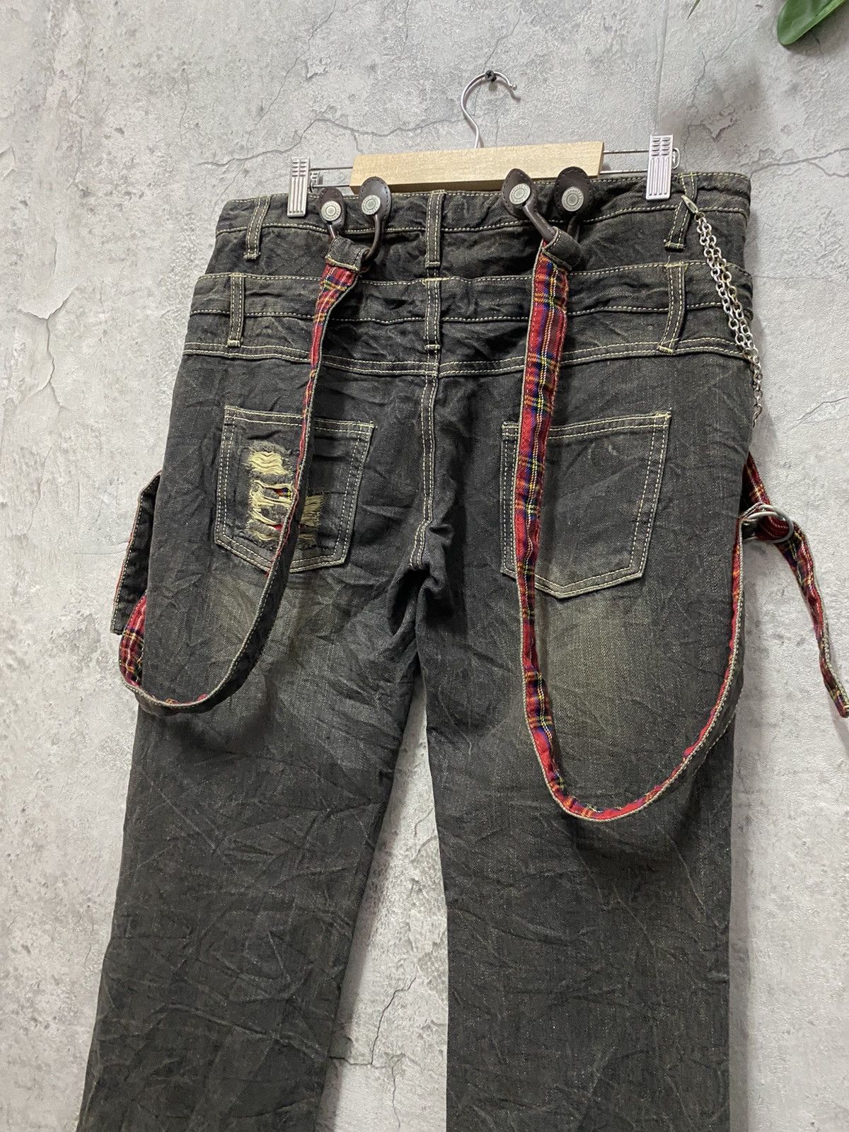 Japanese Brand × Seditionaries Double Waist Bondage Detachable Suspenders Distressed Denim Size US 32 / EU 48 - 15 Thumbnail
