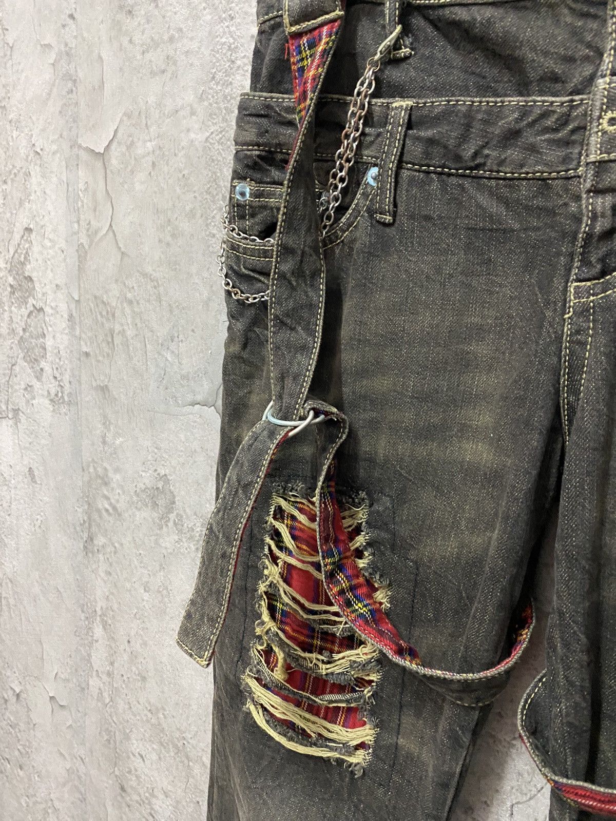 Japanese Brand × Seditionaries Double Waist Bondage Detachable Suspenders Distressed Denim Size US 32 / EU 48 - 10 Thumbnail