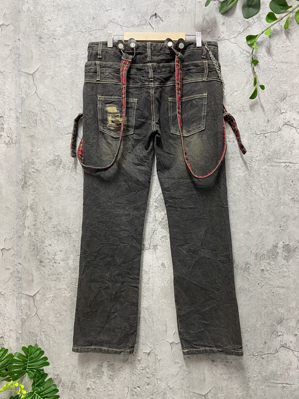 Japanese Brand × Seditionaries Double Waist Bondage Detachable Suspenders Distressed Denim Size US 32 / EU 48 - 13 Thumbnail
