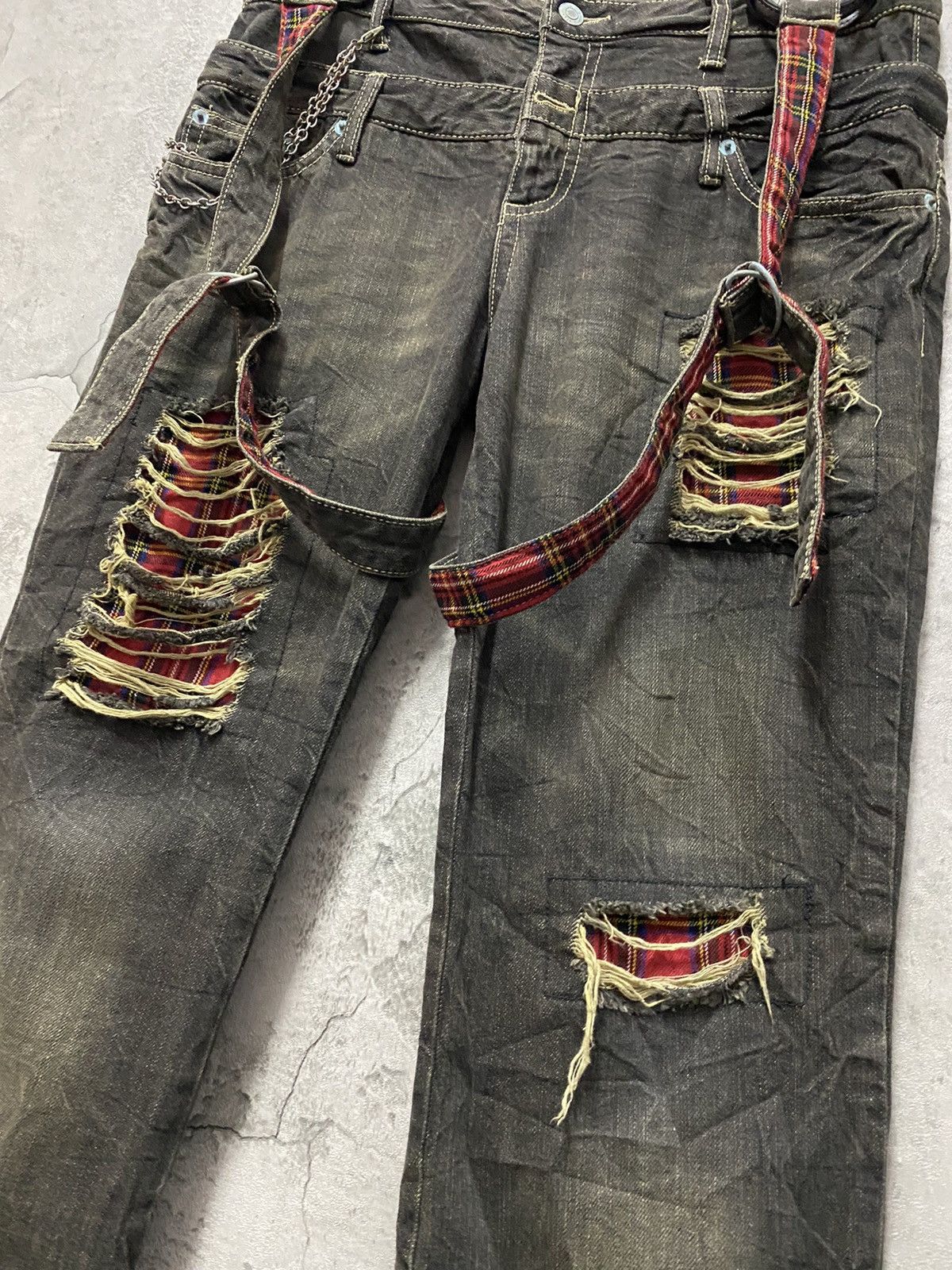 Japanese Brand × Seditionaries Double Waist Bondage Detachable Suspenders Distressed Denim Size US 32 / EU 48 - 9 Thumbnail