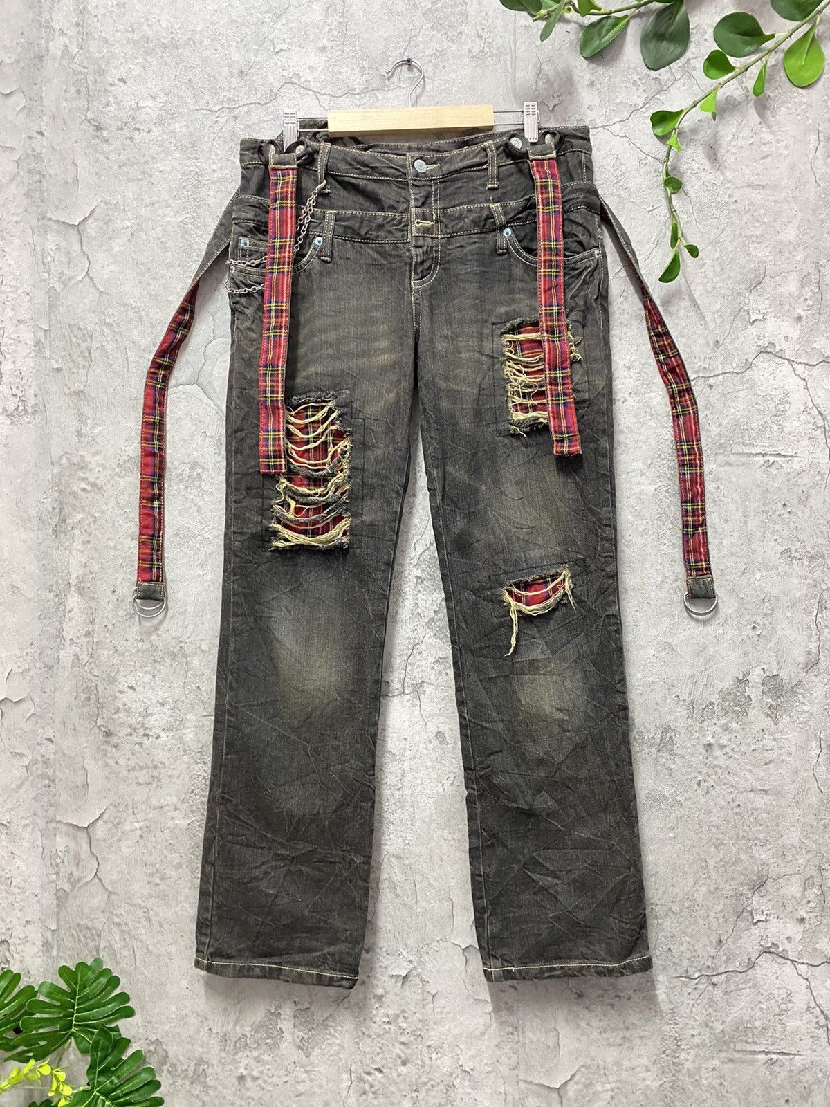 Japanese Brand × Seditionaries Double Waist Bondage Detachable Suspenders Distressed Denim Size US 32 / EU 48 - 1 Thumbnail